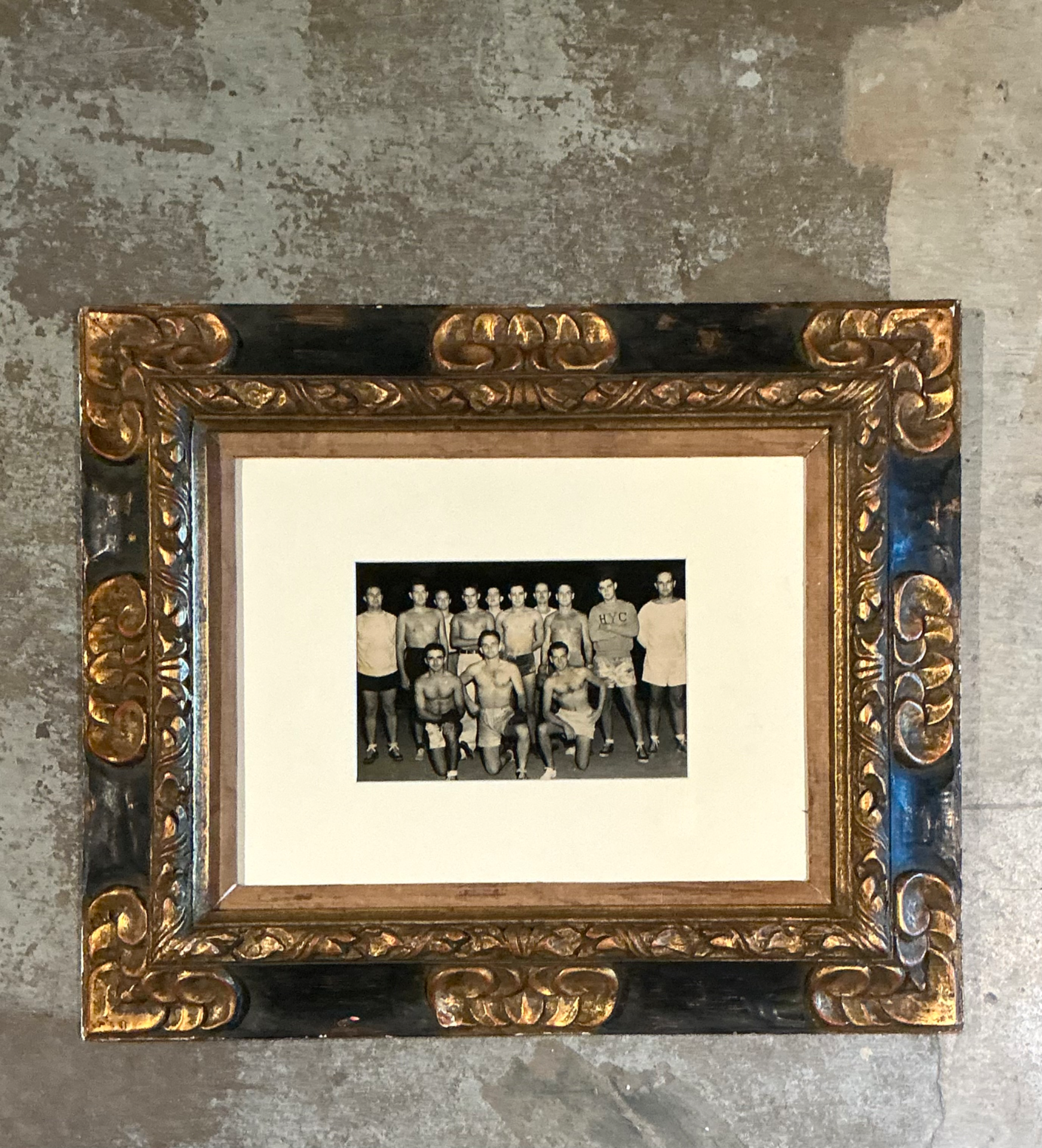 Vintage Ornate Wood Frame With Harvard Yacht Club Team Photo - Back view