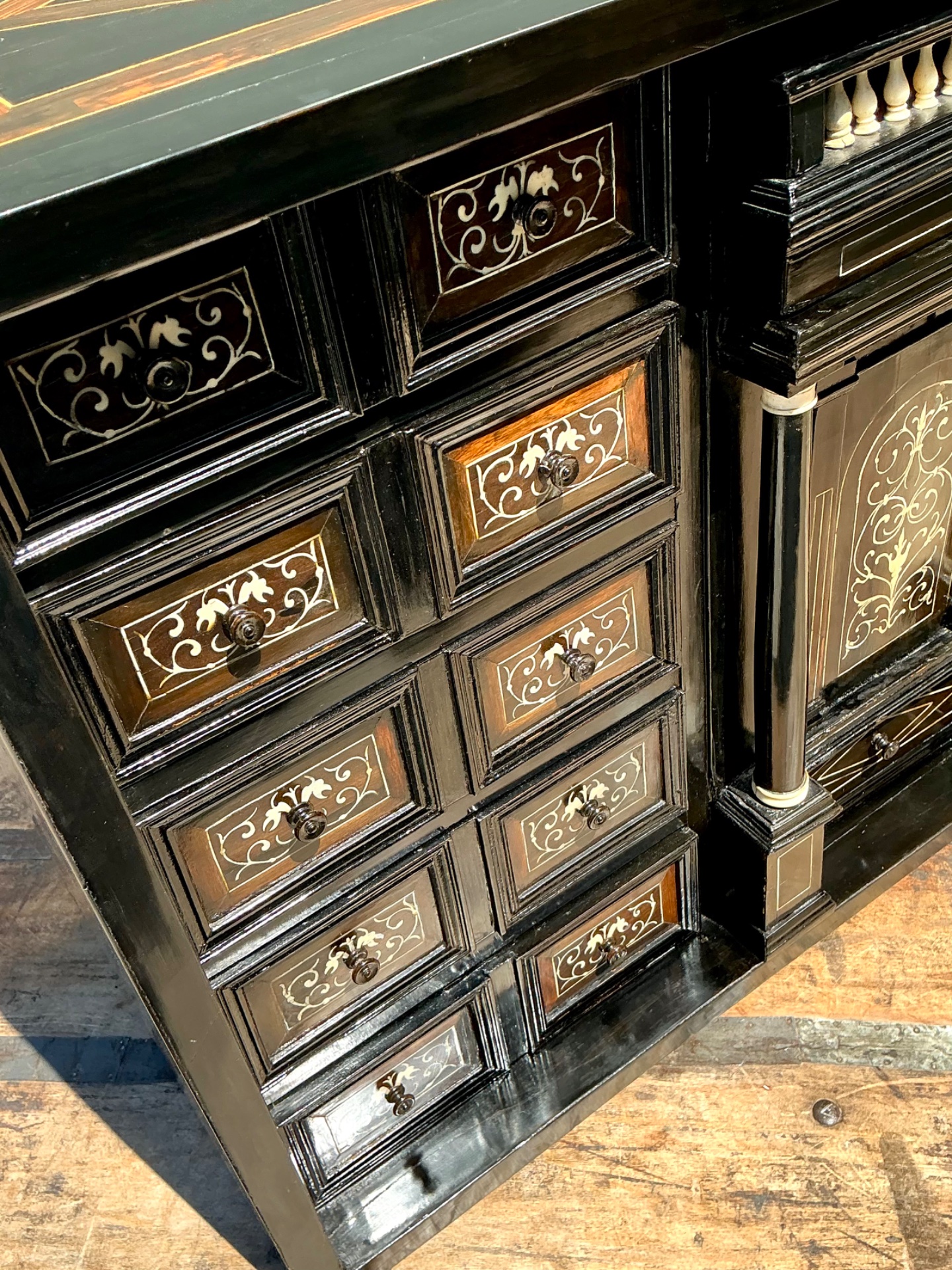 Vintage 17th Century Florentine Inlay Cabinet - Back view