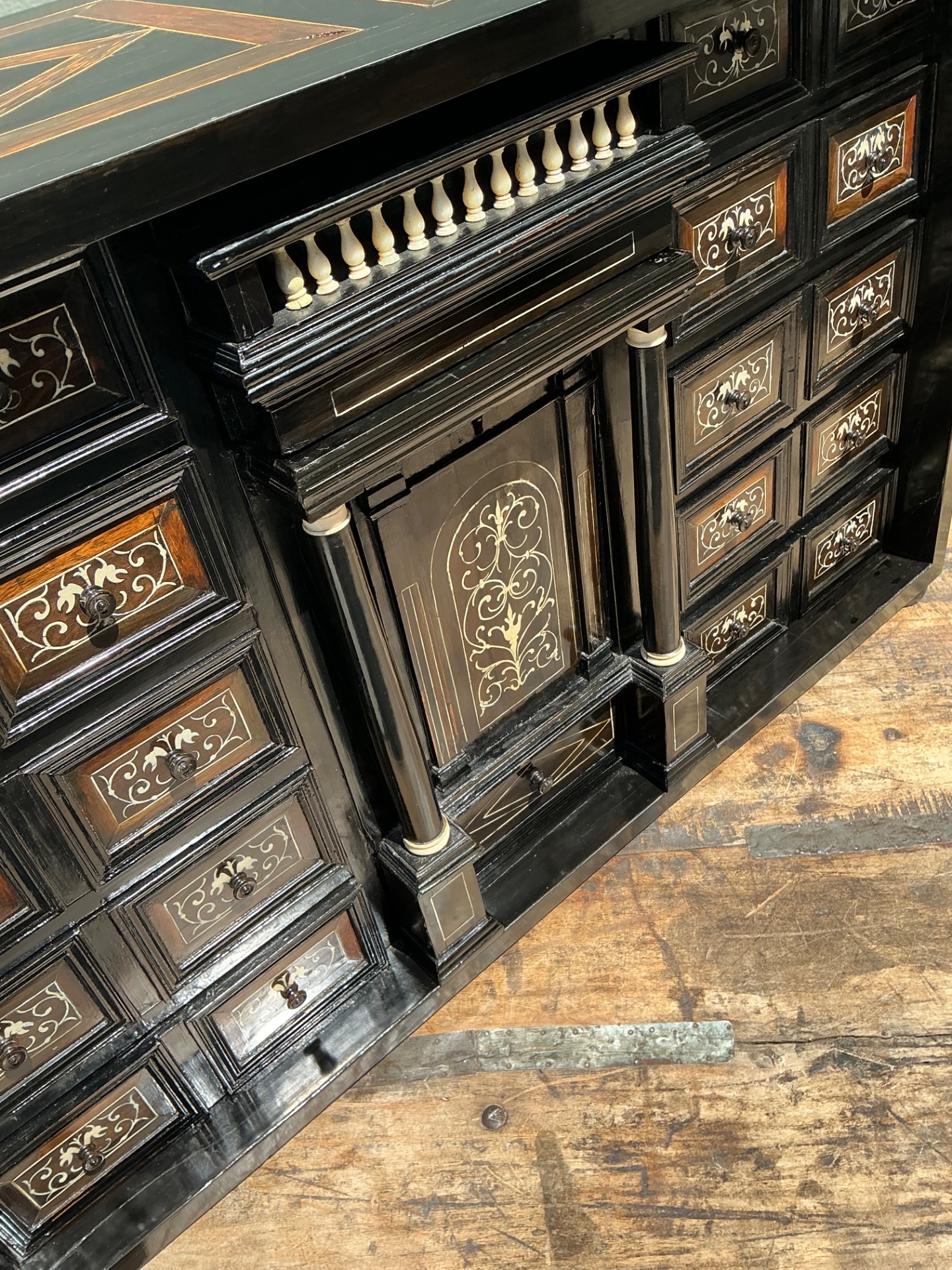 Vintage 17th Century Florentine Inlay Cabinet - Top view