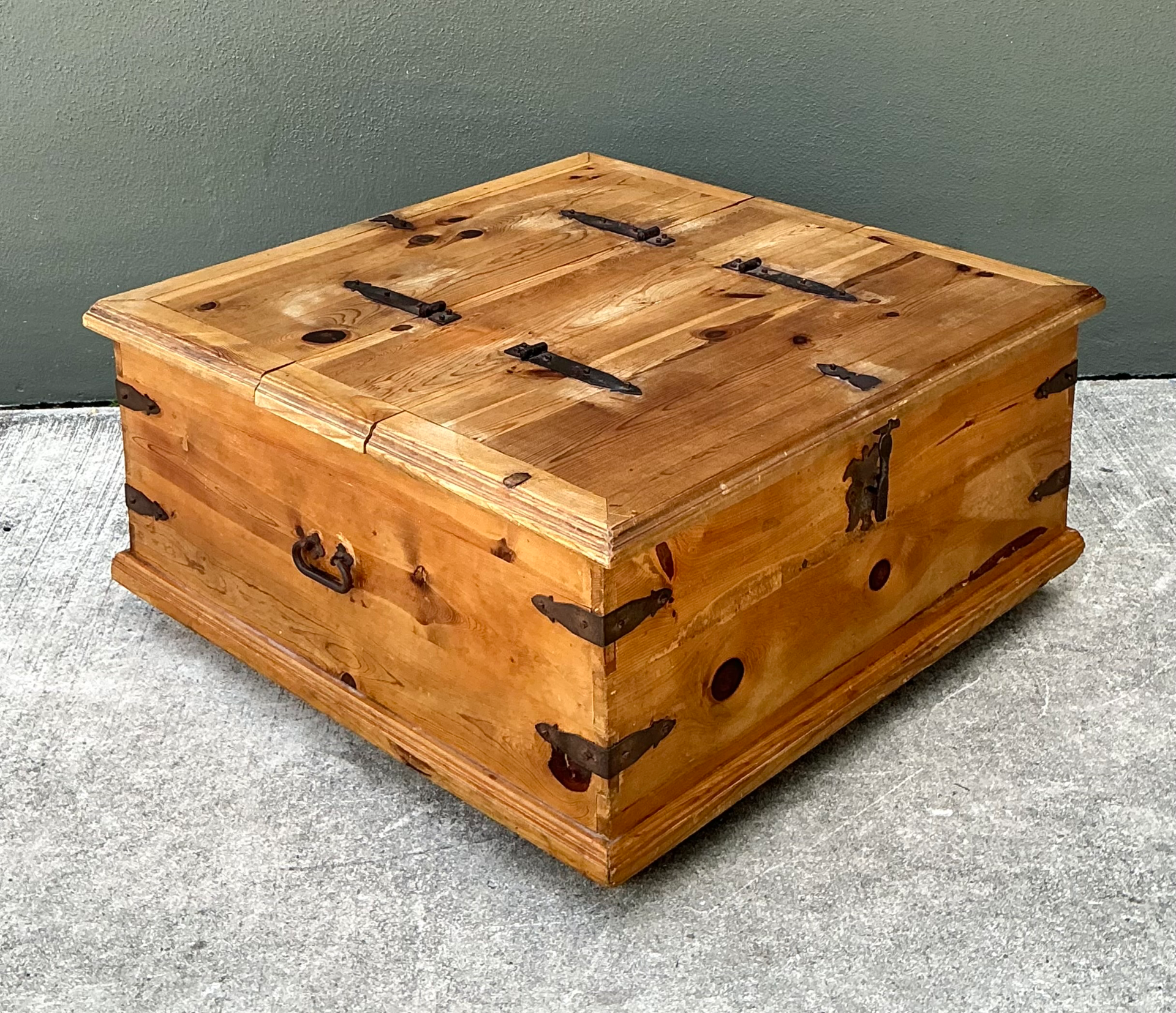 Vintage Rustic Wood Storage Coffee Table - Back view