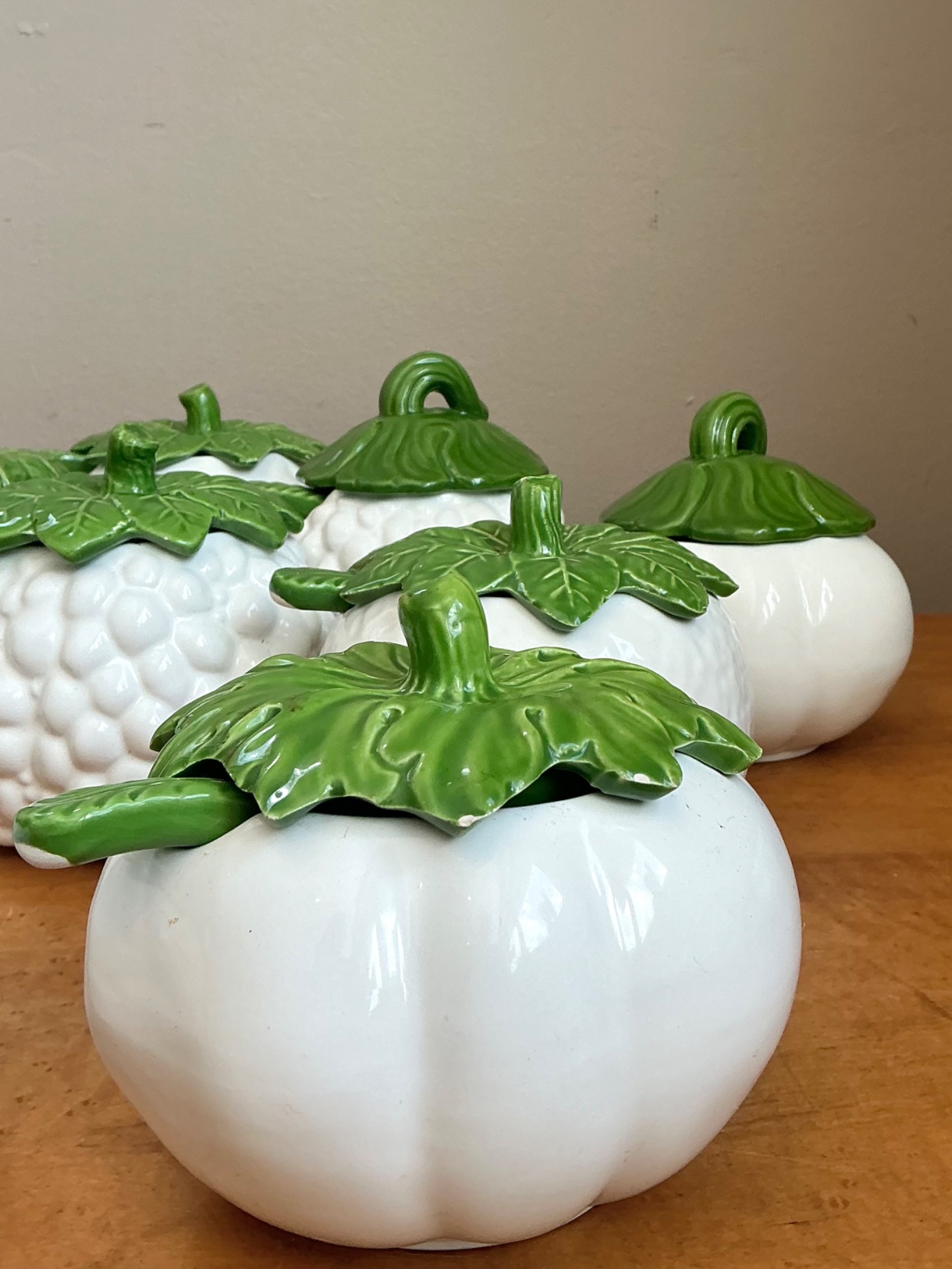 Vintage Italian Green Leaf Ceramic Pots - Set of 10 - Back view