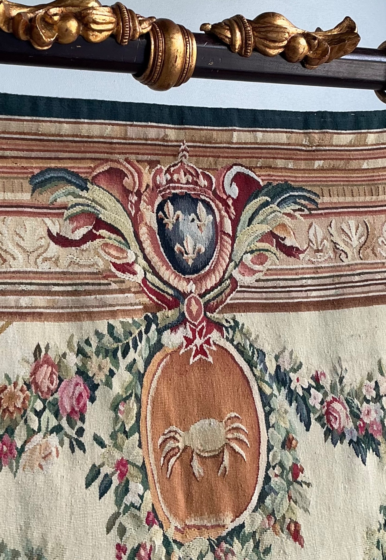 Vintage “Chateau Bellevue” Tapestry from Tenture Des Maisons Royals - Back view