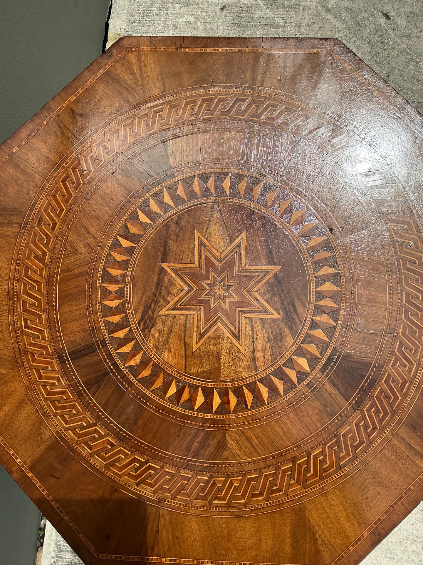 Vintage Marquetry Octagonal Wood Table - Detail view