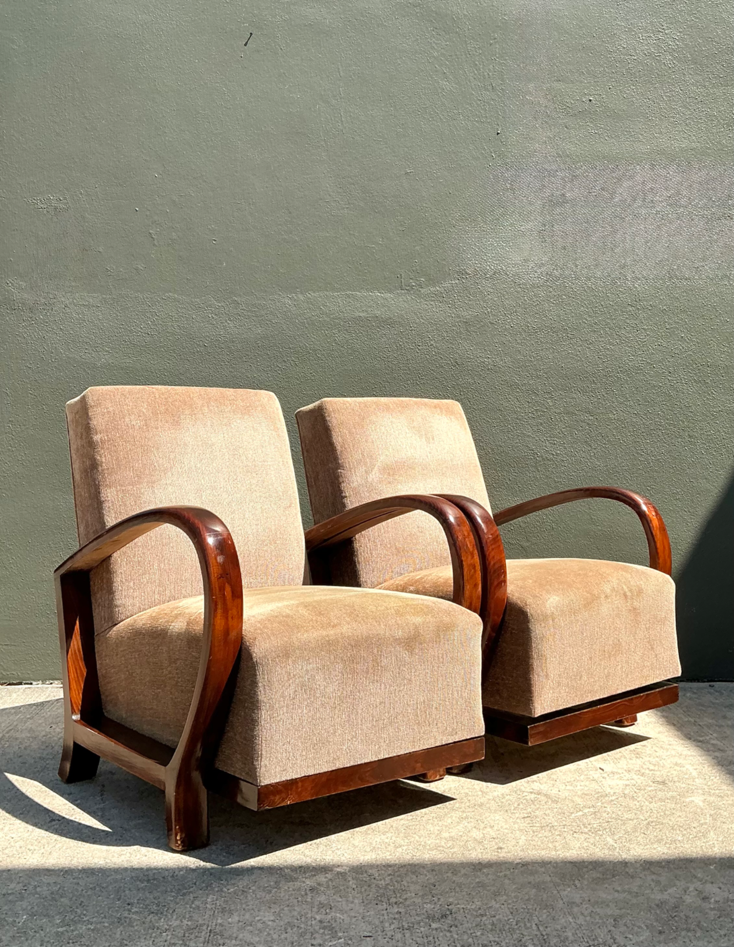 Vintage Art Deco Bentwood Lounge Chairs - Pair - Side view