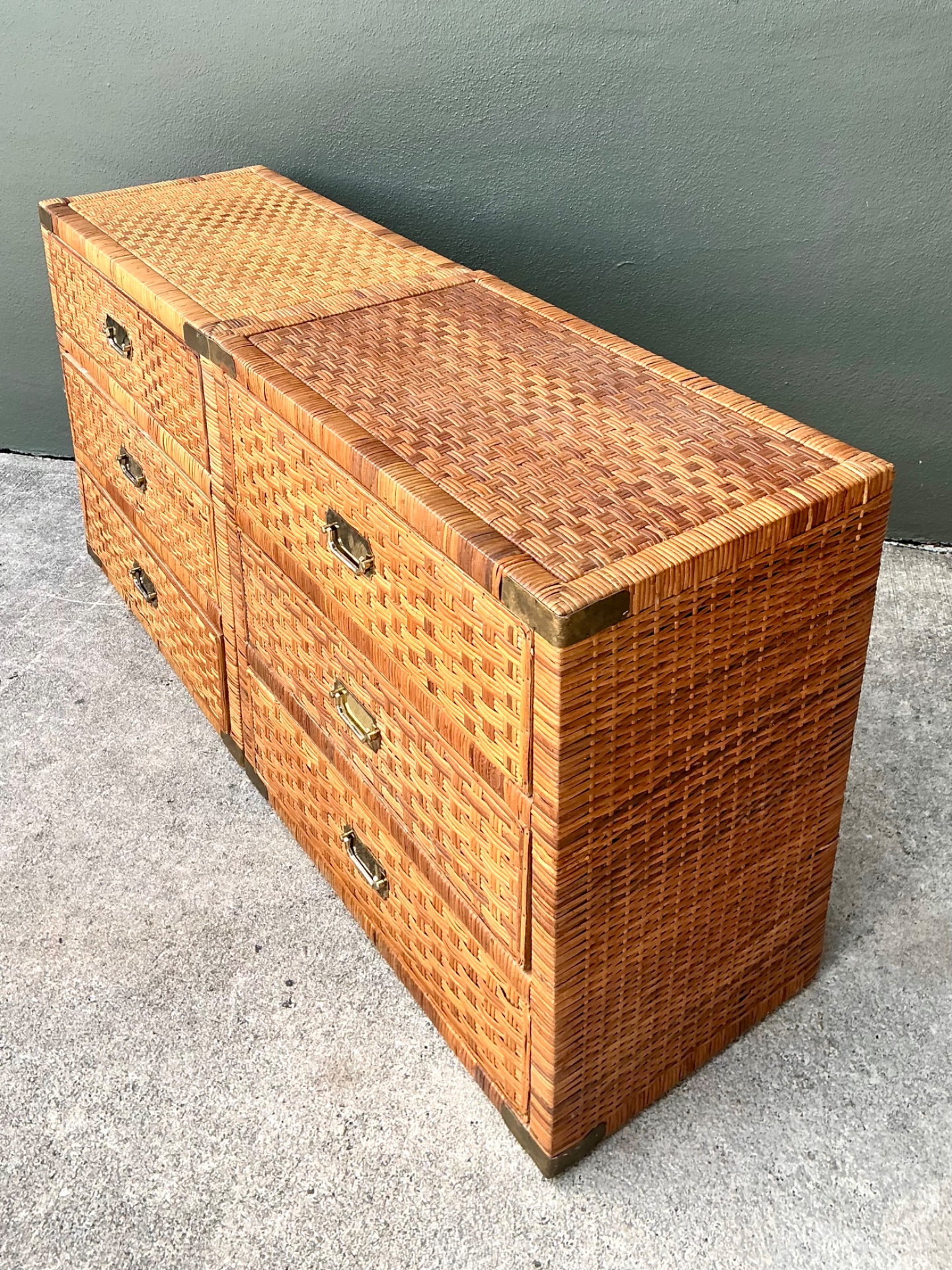 Vintage Woven Rattan Chest of Drawers - Set of 2 - Detail view