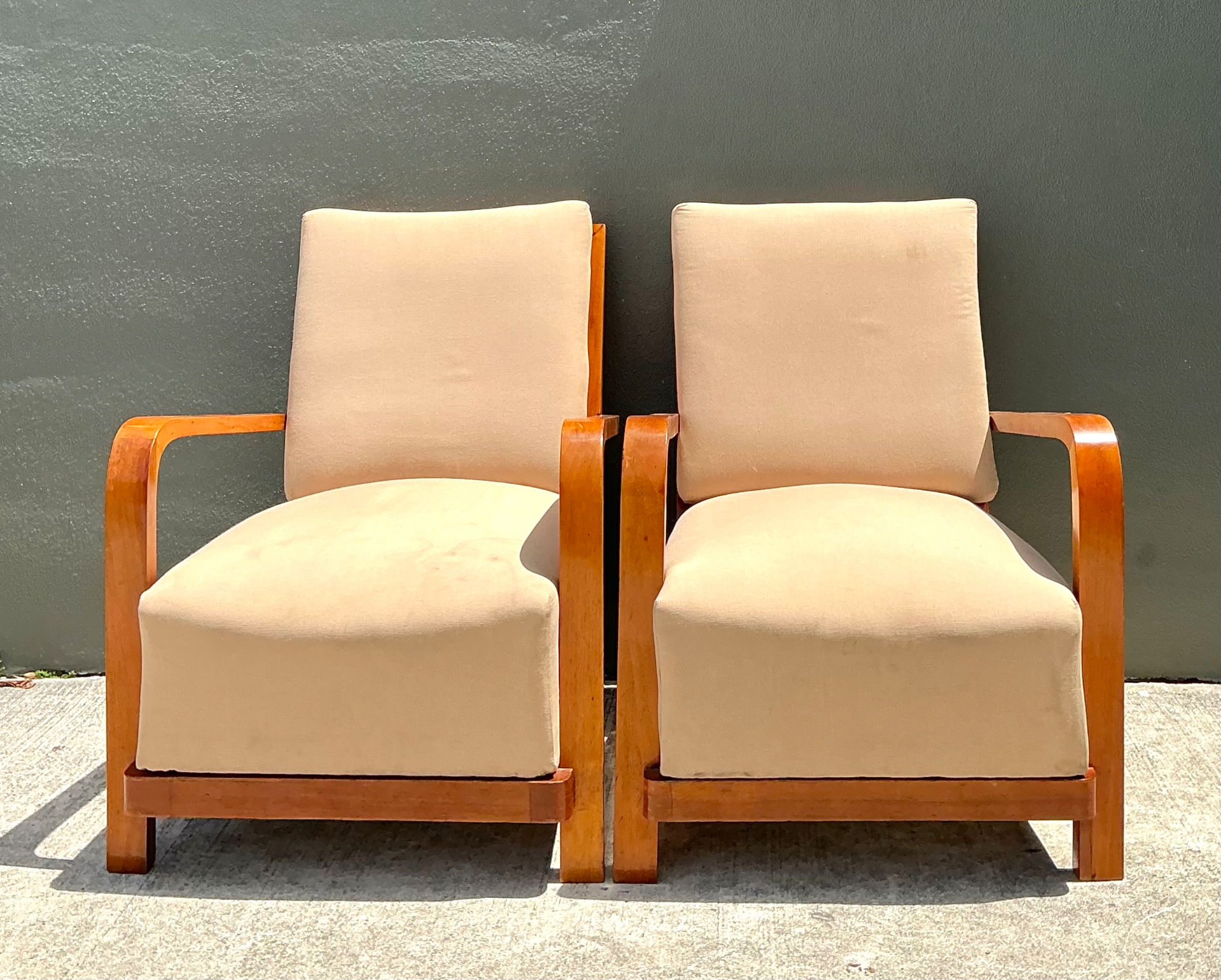 Vintage Art Deco Lounge Chairs - Pair - Detail view