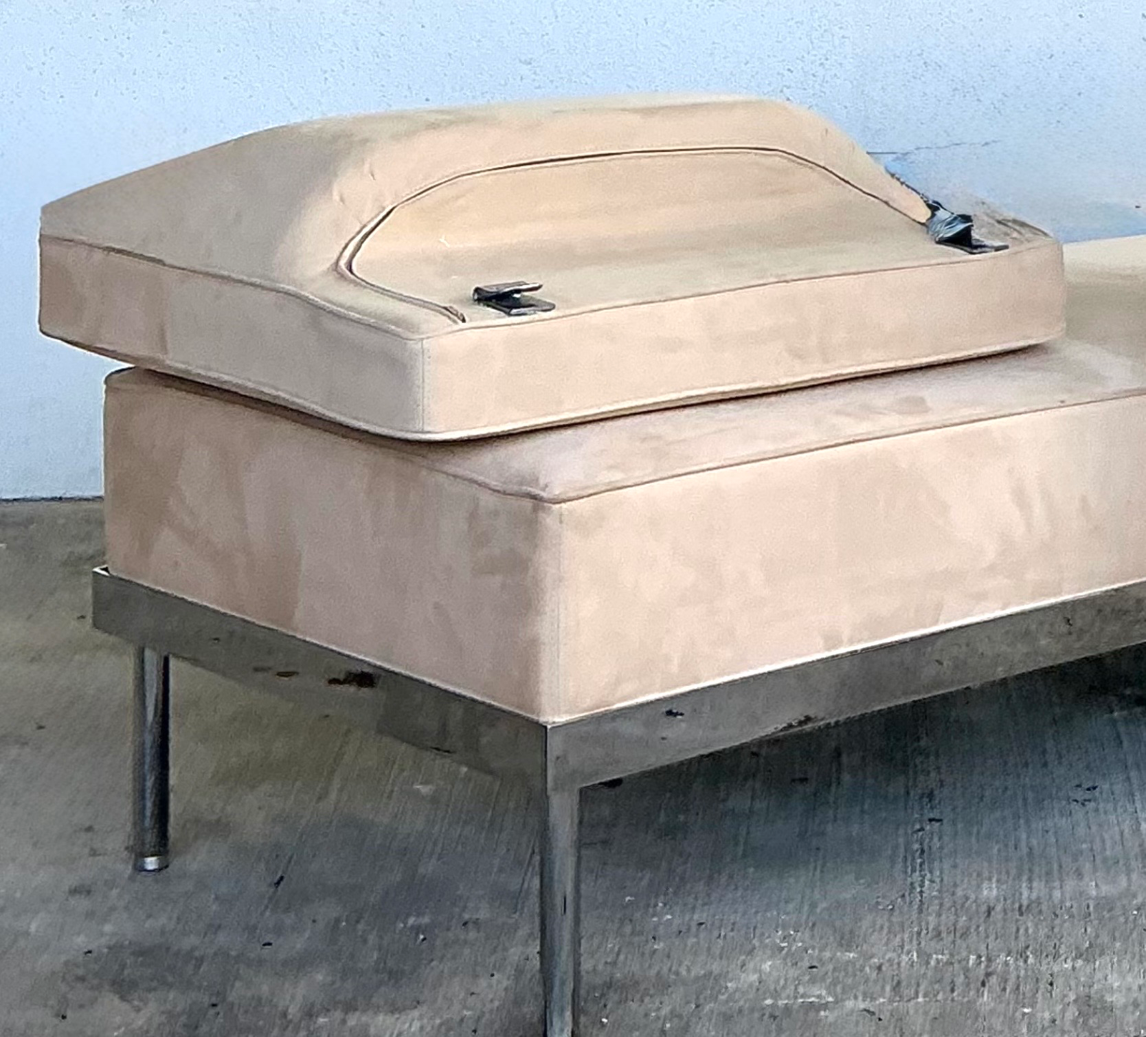 Vintage Minimalist Chrome Base Lounge Chair - Detail view