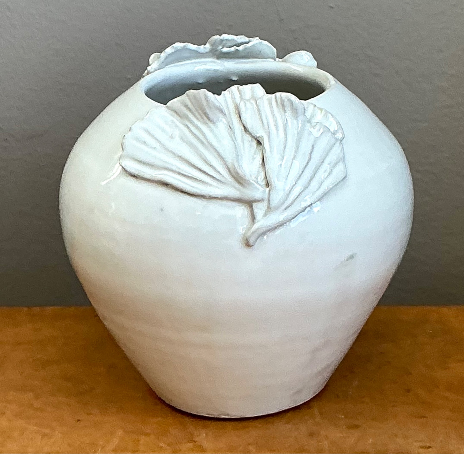 Vintage Kass O'Brien White Ceramic Vase with Ginko Leaf Motif - Detail view