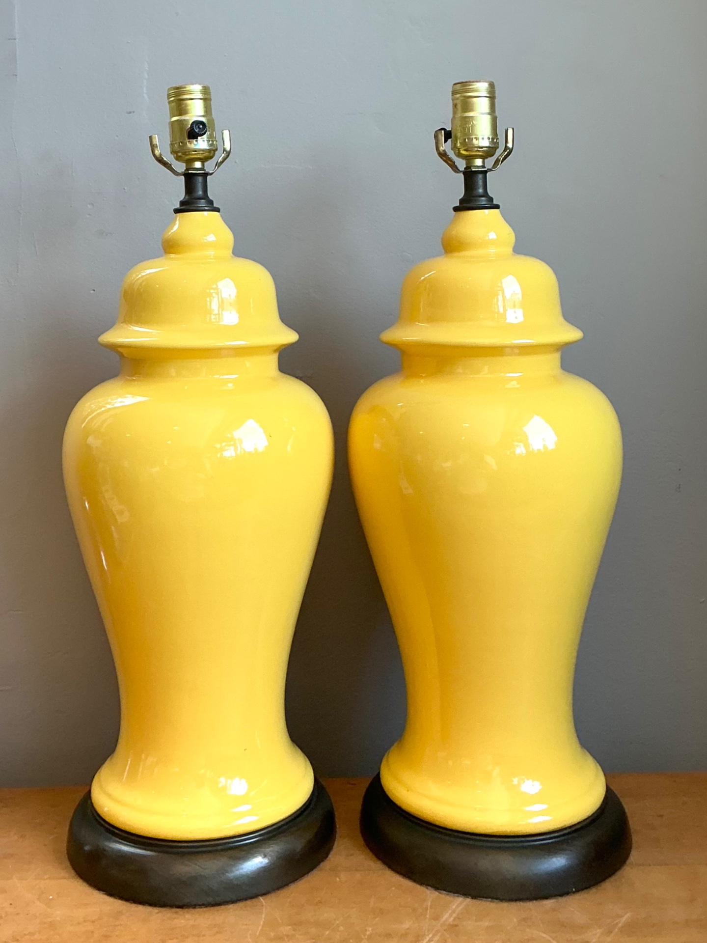 Vintage Glazed Ceramic Ginger Jar Lamps - Set of 2 - Back view