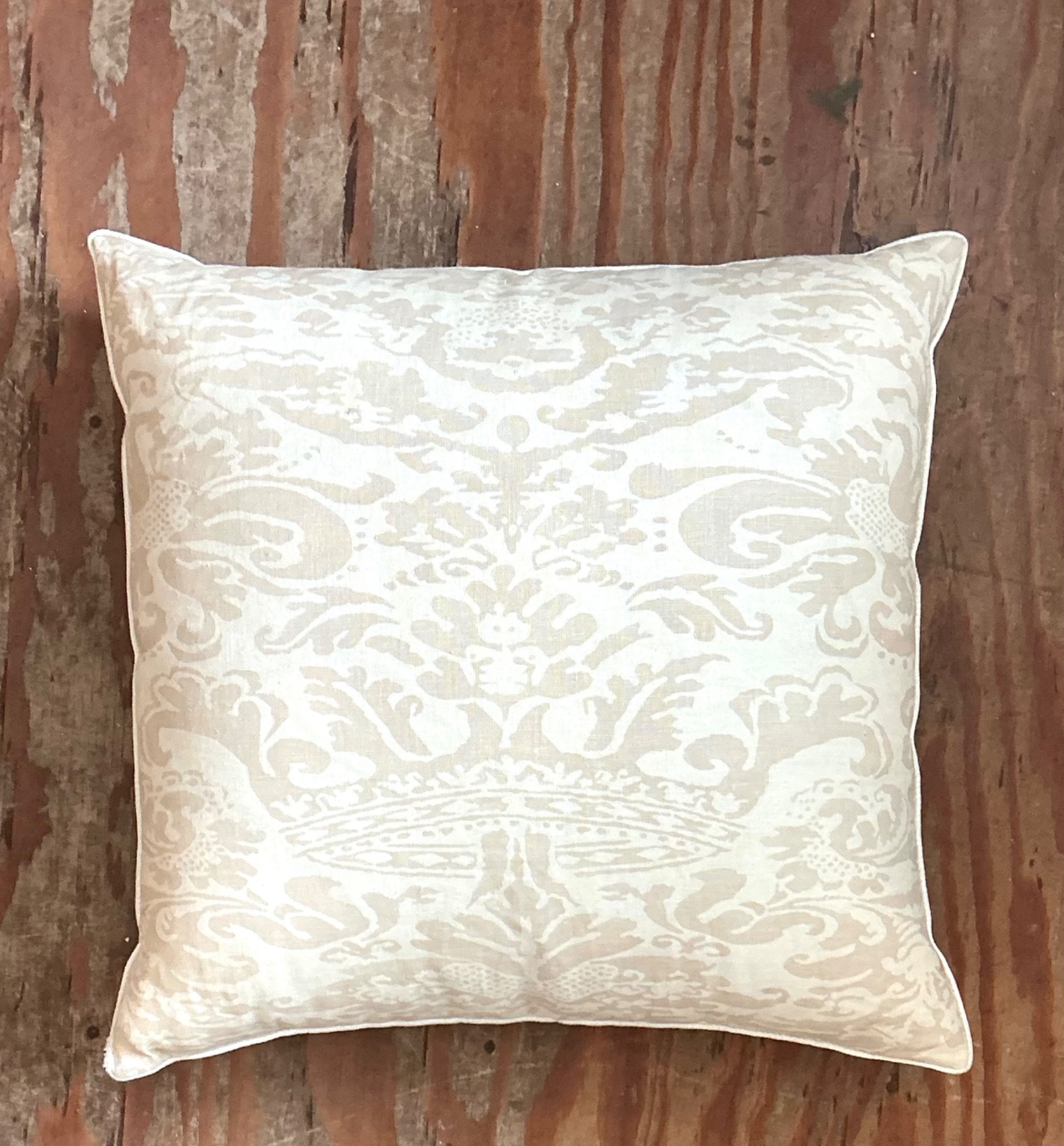 Vintage Quadrille “Bromante” Tinted Linen Throw Pillow - Detail view