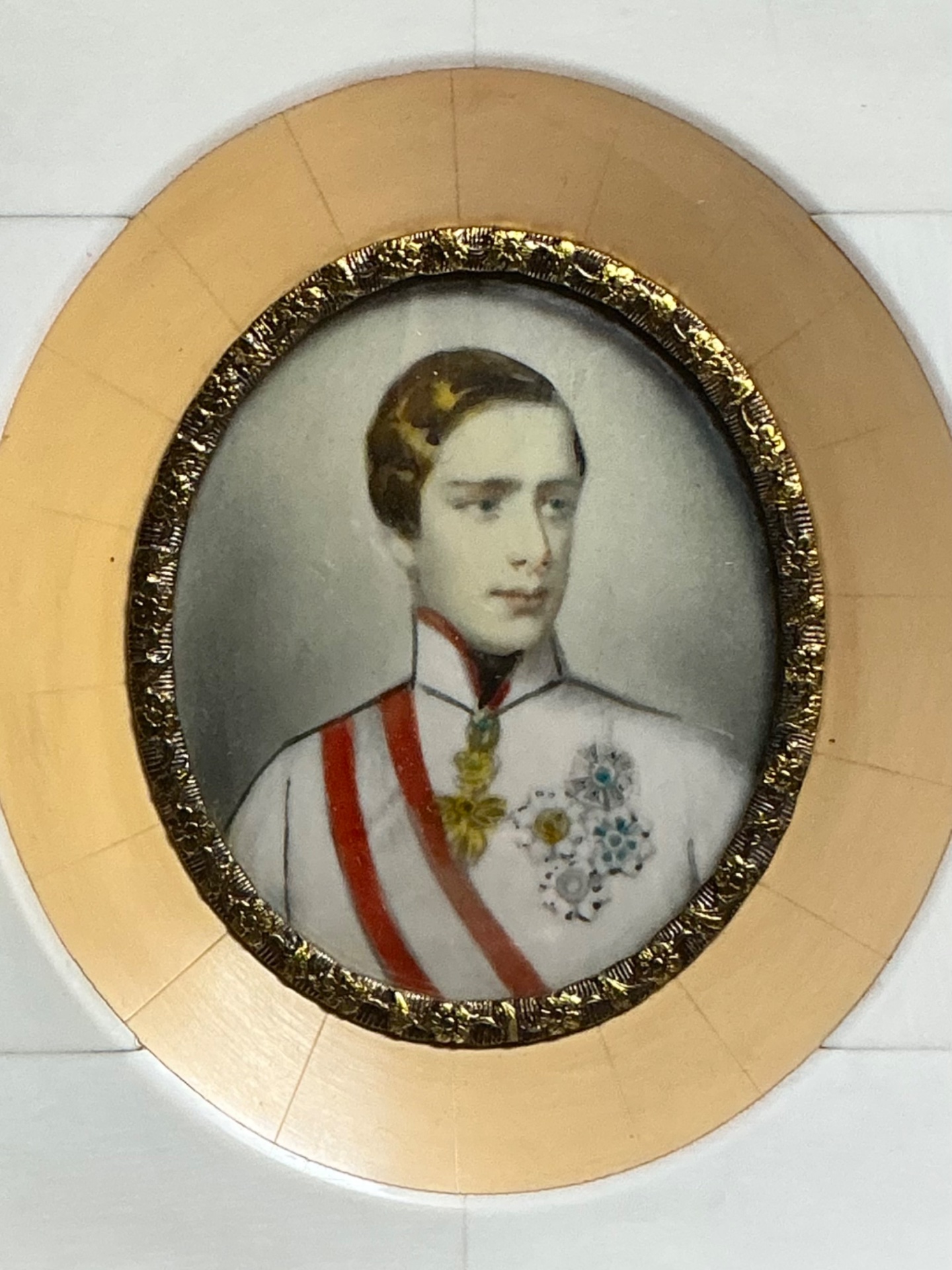 Vintage Hand-Painted Portrait Miniature - Side view