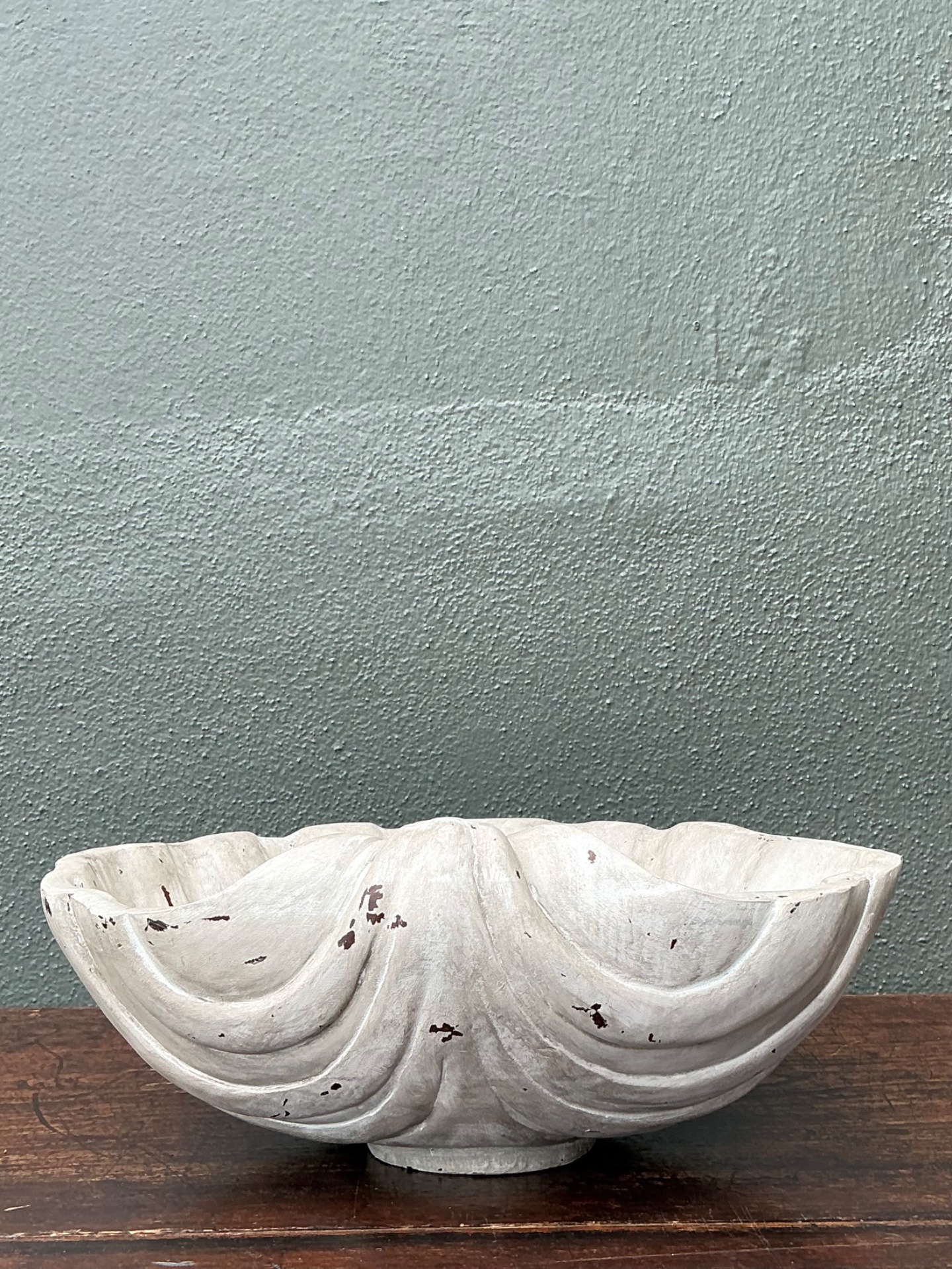 Vintage Italian Carved Wood Shell Bowl - Detail view