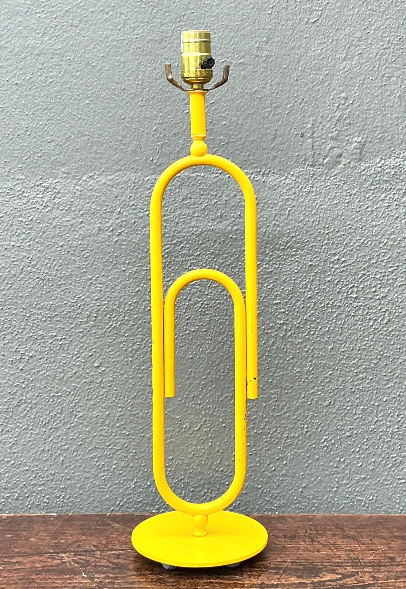 Vintage Yellow Metal Paperclip Table Lamp - Back view