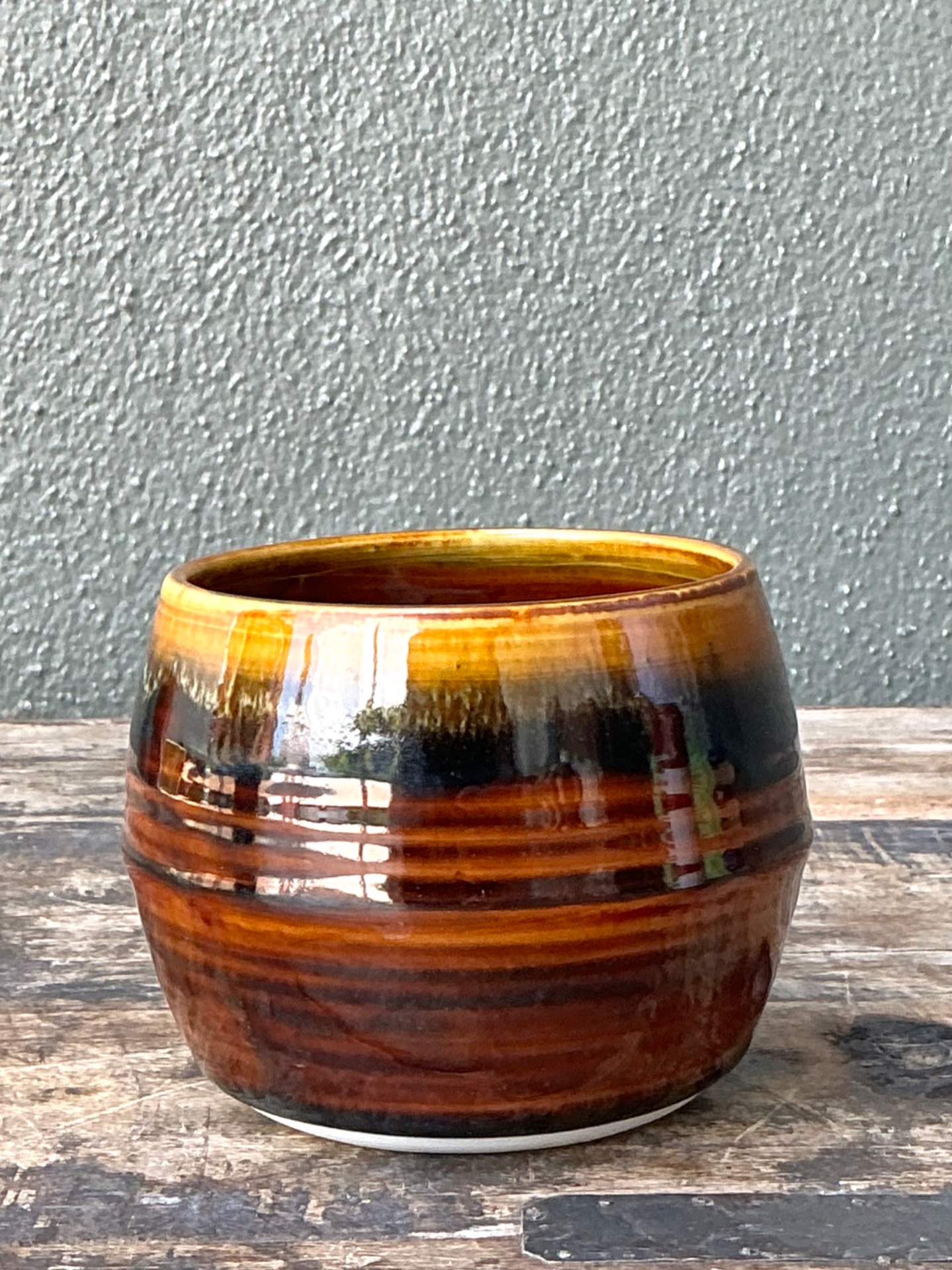 Vintage Handcrafted Studio Pottery Bowl - Detail view