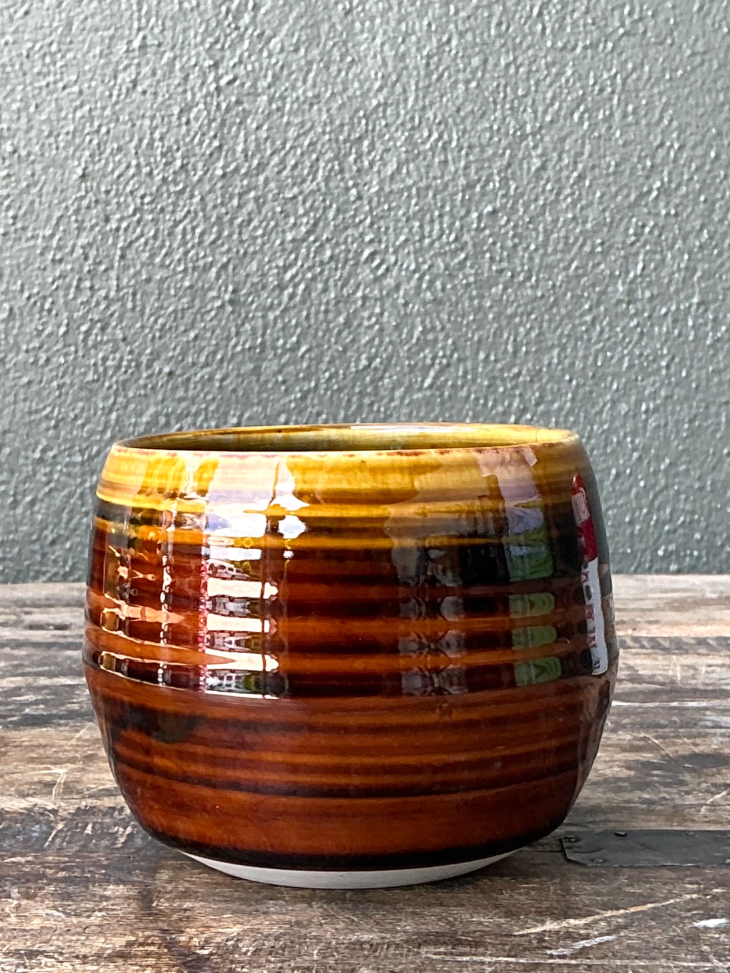 Vintage Brown Studio Pottery Bowl - Detail view