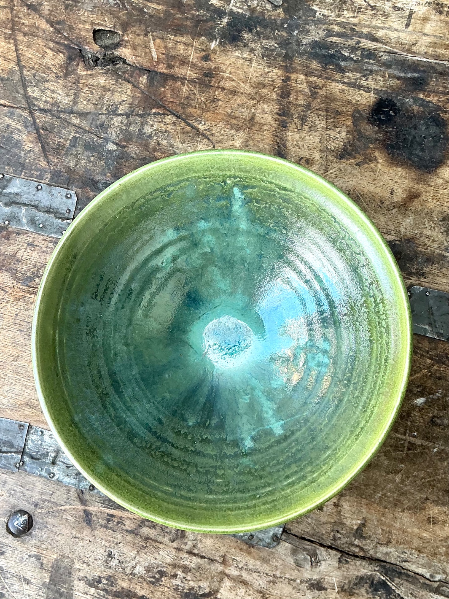 Vintage Studio Pottery Green Bowl - Detail view