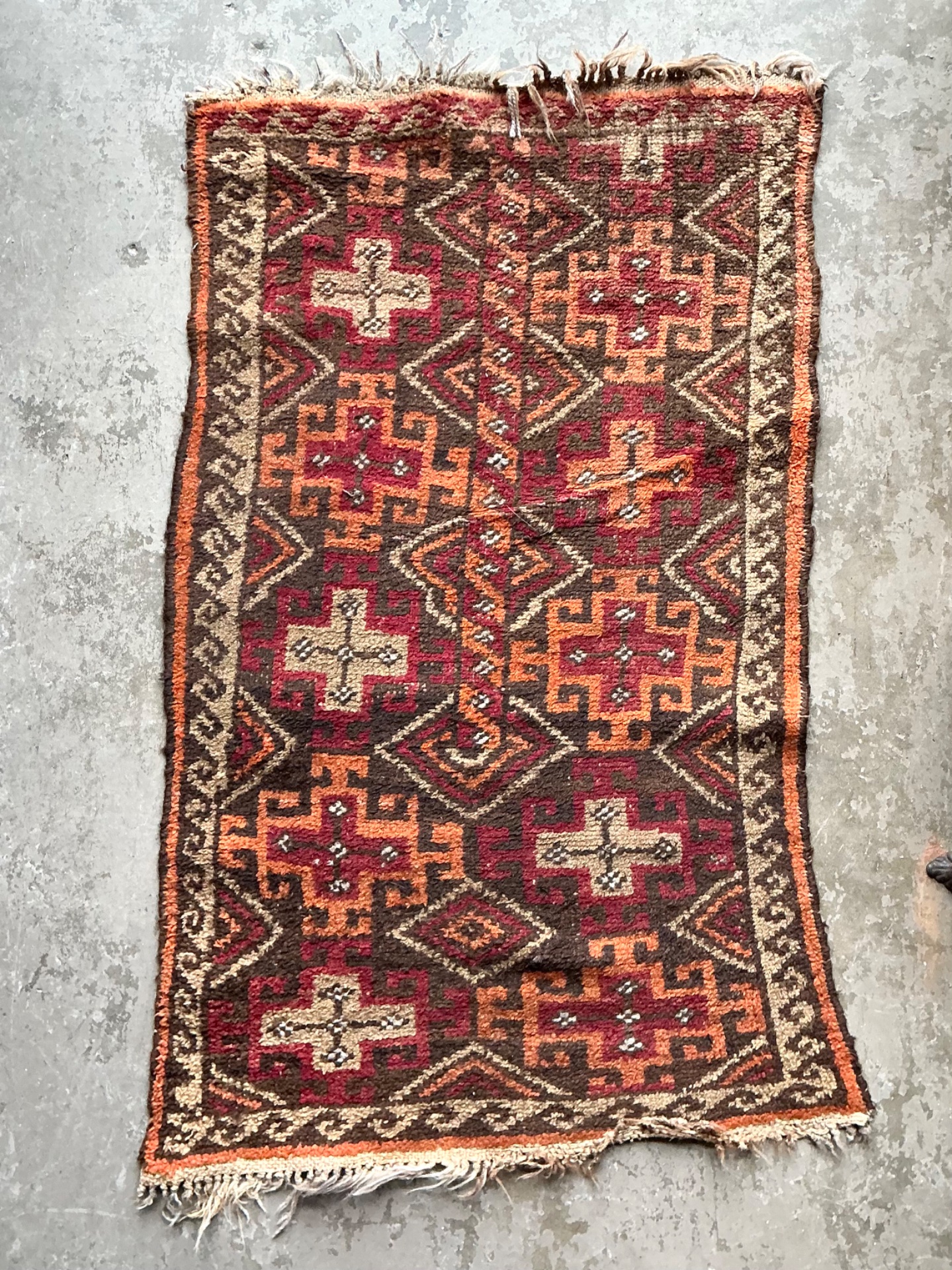 Vintage Hand-Knotted Geometric Wool Rug - Back view