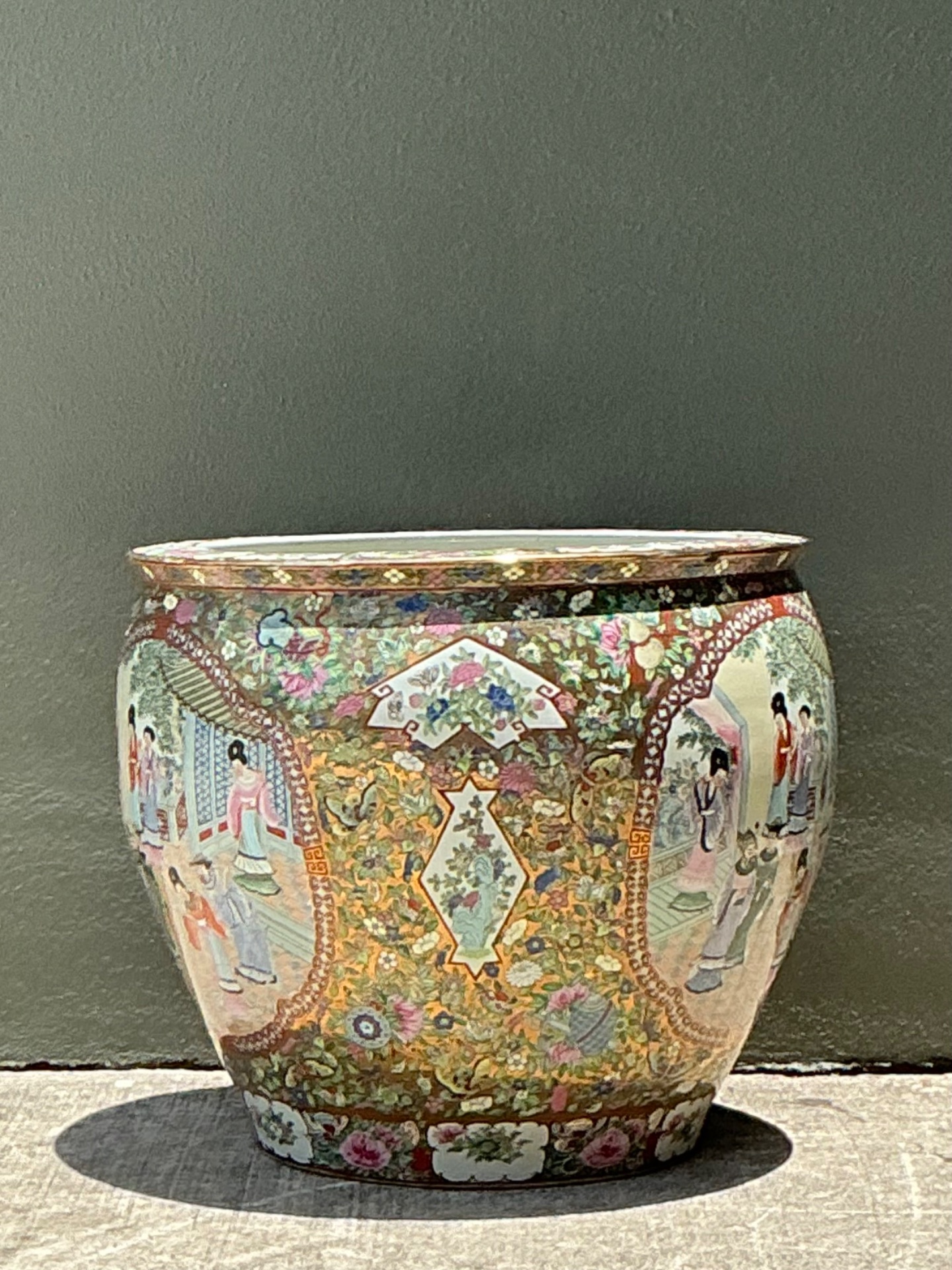 Vintage Chinese Rose Famile Large Planter - Side view