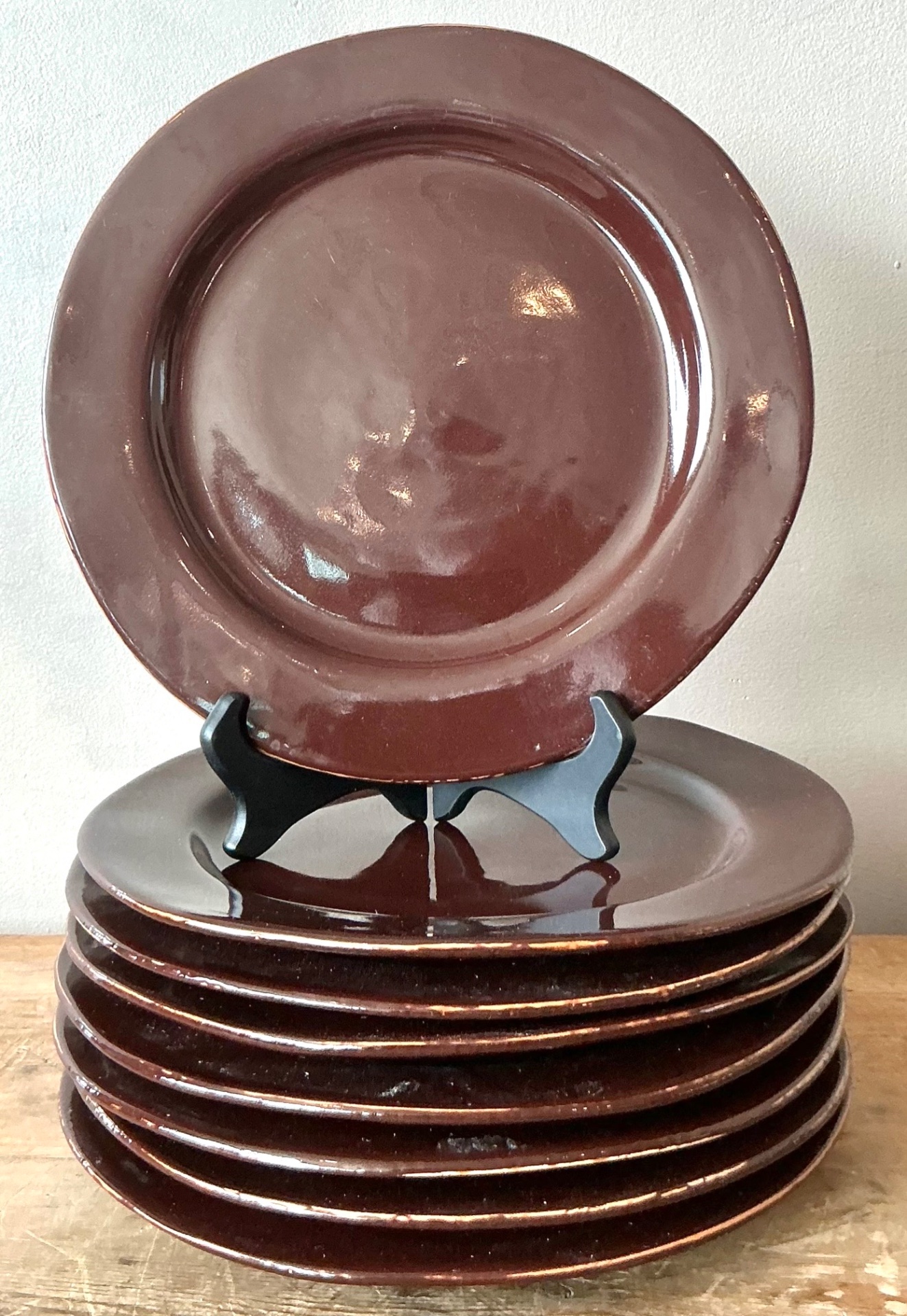 Vintage Italian Vietri Glazed Ceramic Plates - Set of 8 - Side view