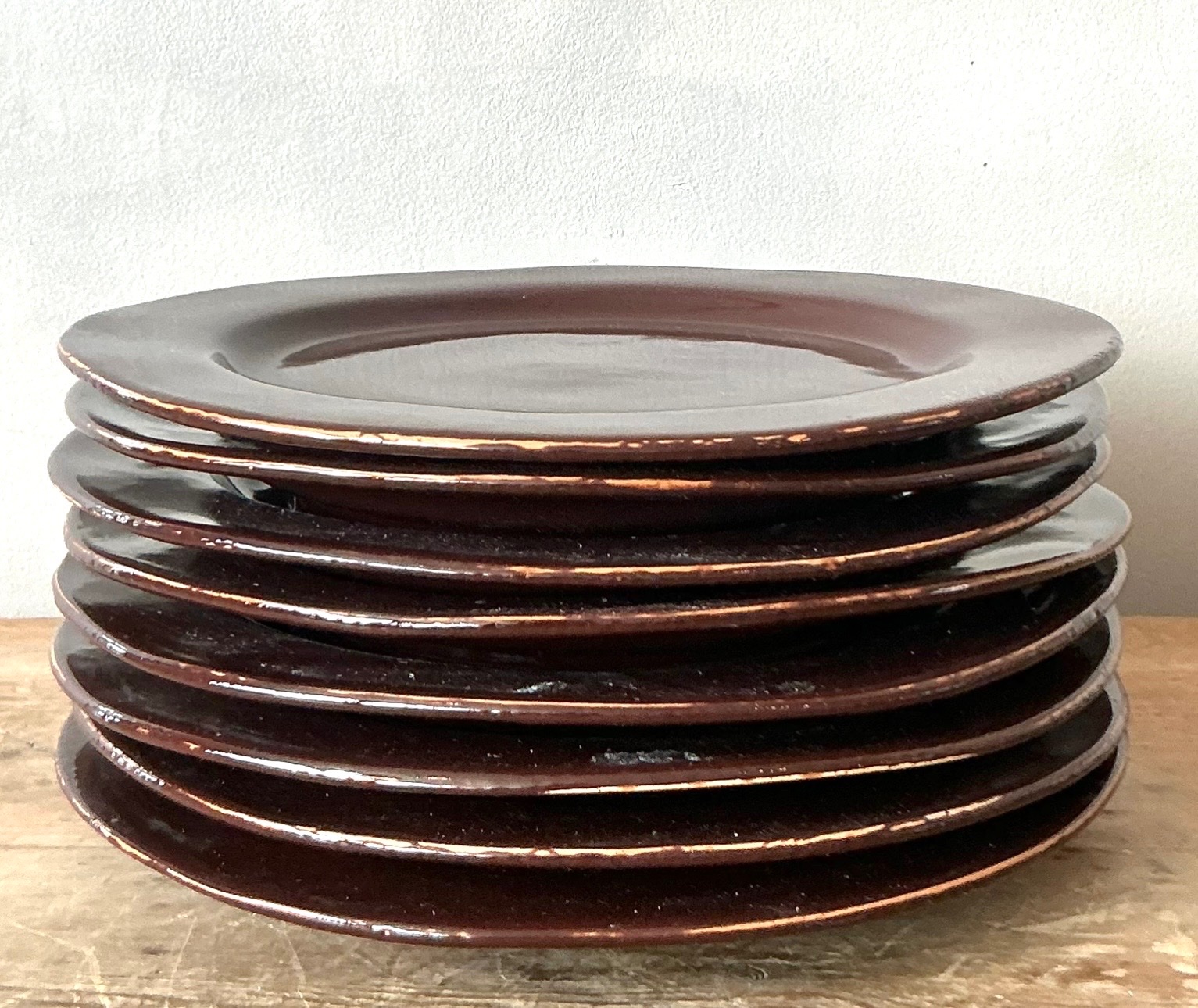 Vintage Italian Vietri Glazed Ceramic Plates - Set of 8 - Detail view