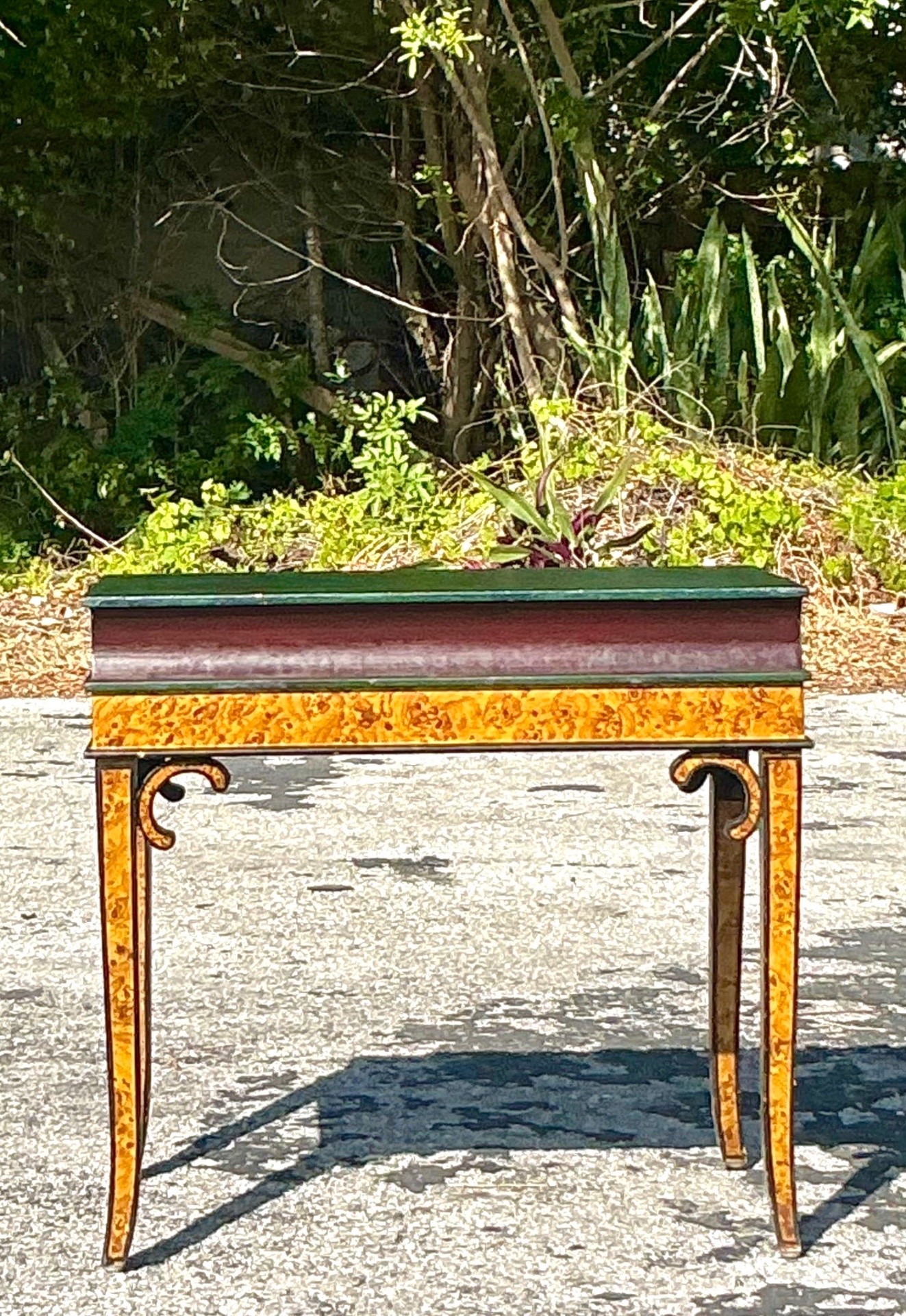 Vintage Regency Giant Book Side Table - Detail view
