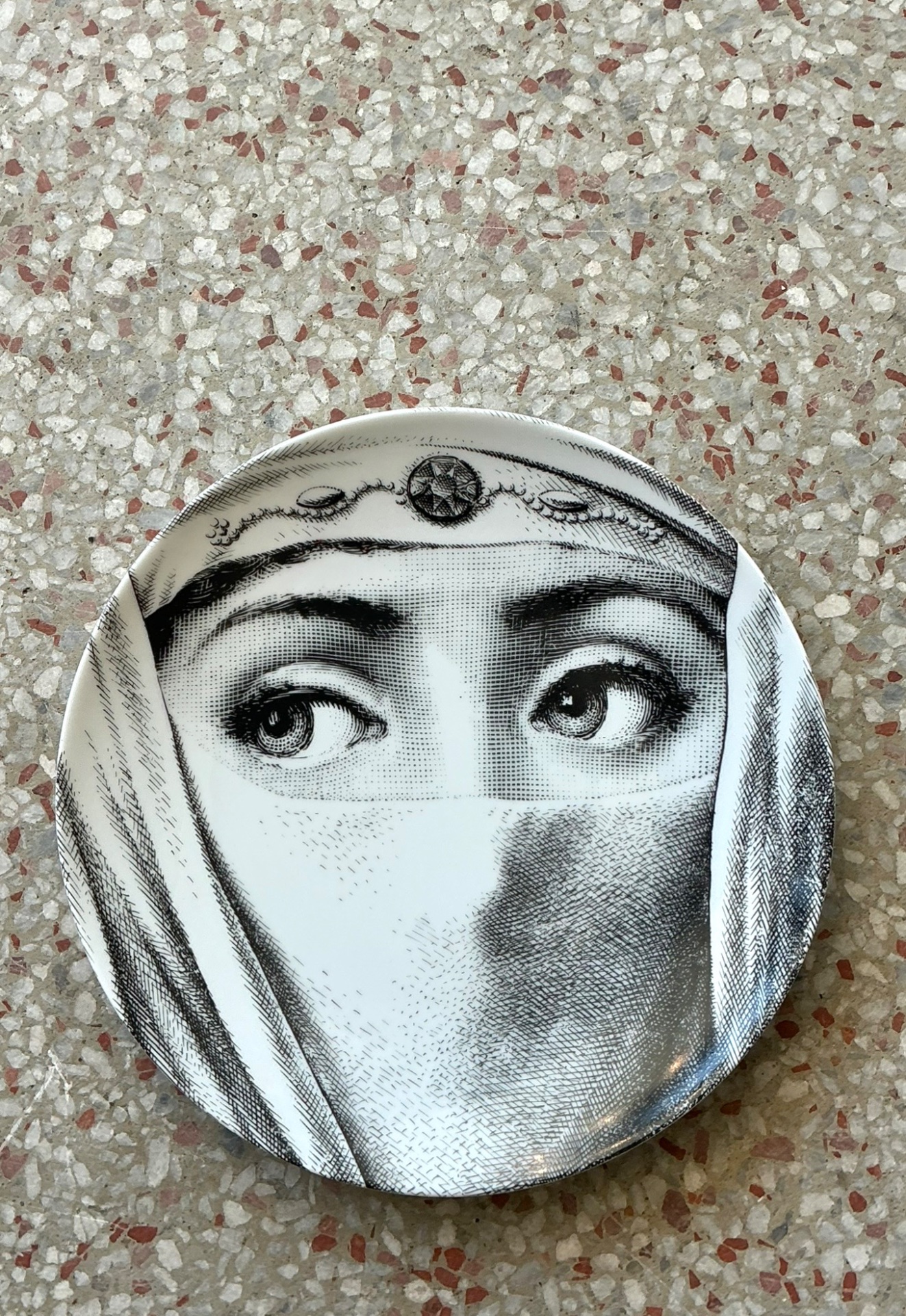 Vintage Fornasetti Teme E Variazioni Face Plate - Back view