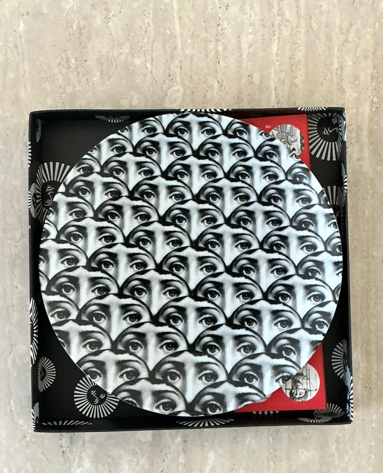 Vintage Fornasetti Tema e Variazioni Plate - Back view
