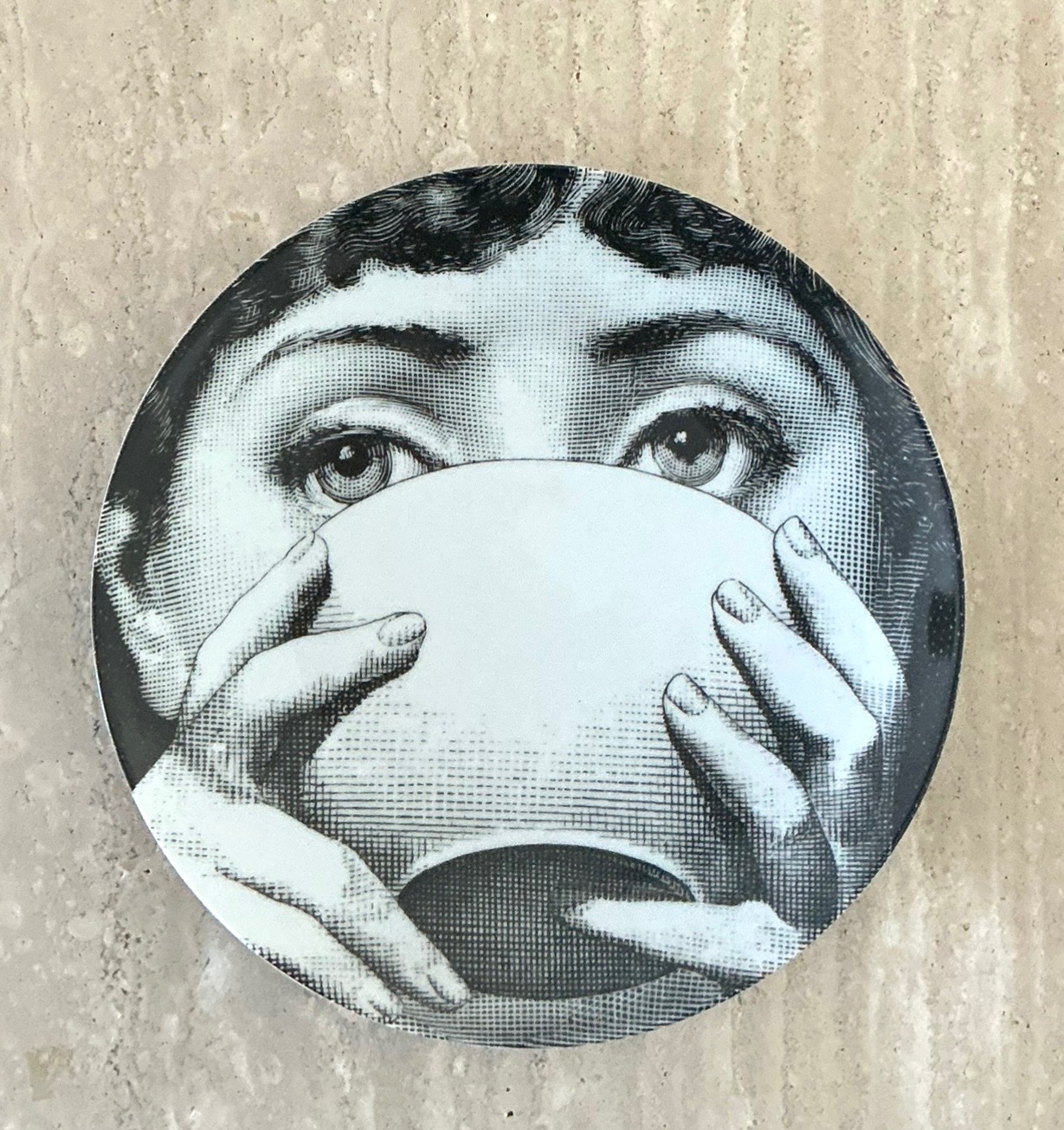 Vintage Fornasetti Tema e Variazioni Plate - Side view