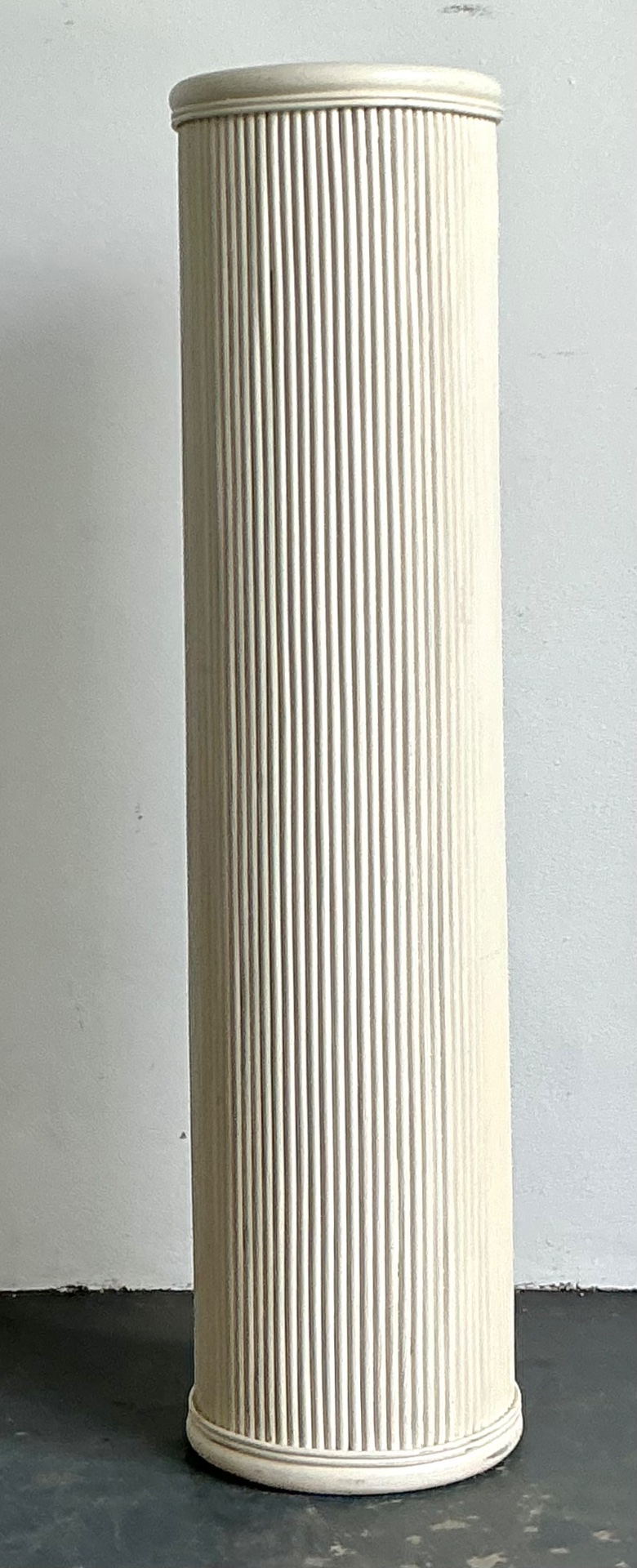 Vintage White Painted Rattan Pedestal - Detail view
