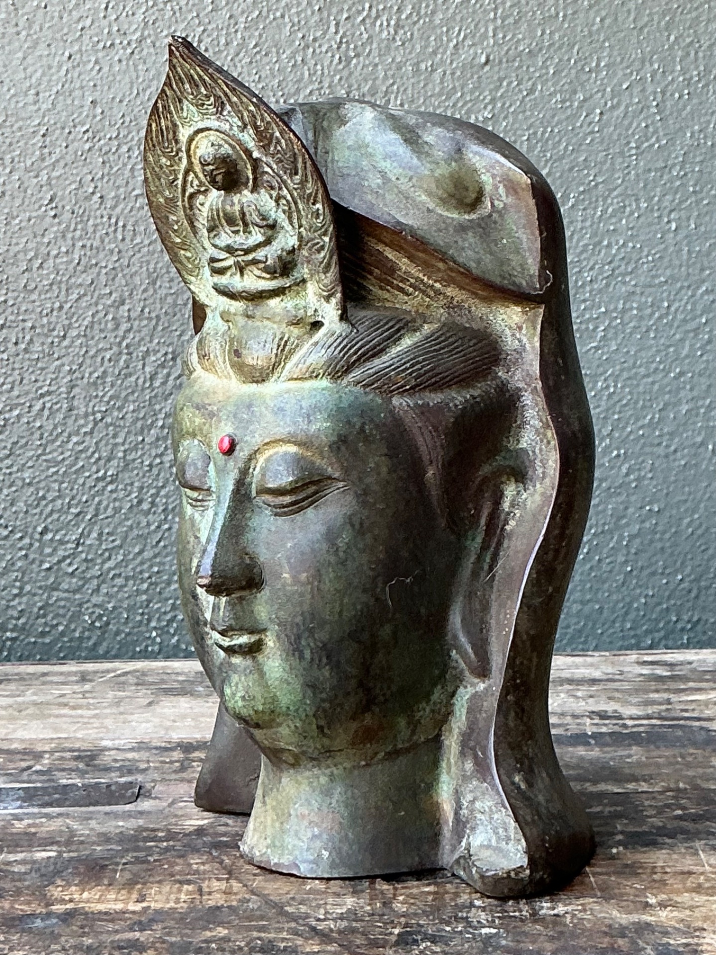 Vintage Patinated Bronze Buddha Head - Detail view