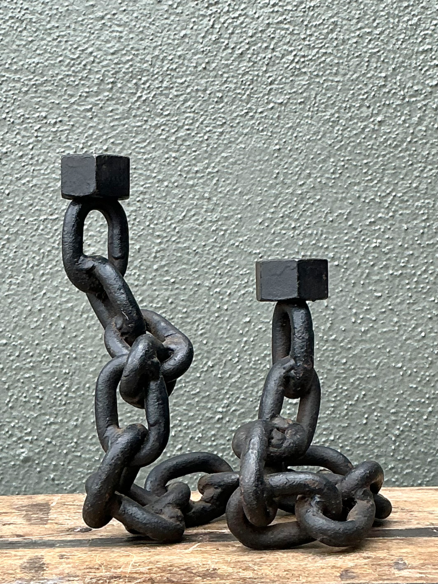 Vintage Iron Chain Link Candle Holder - Detail view