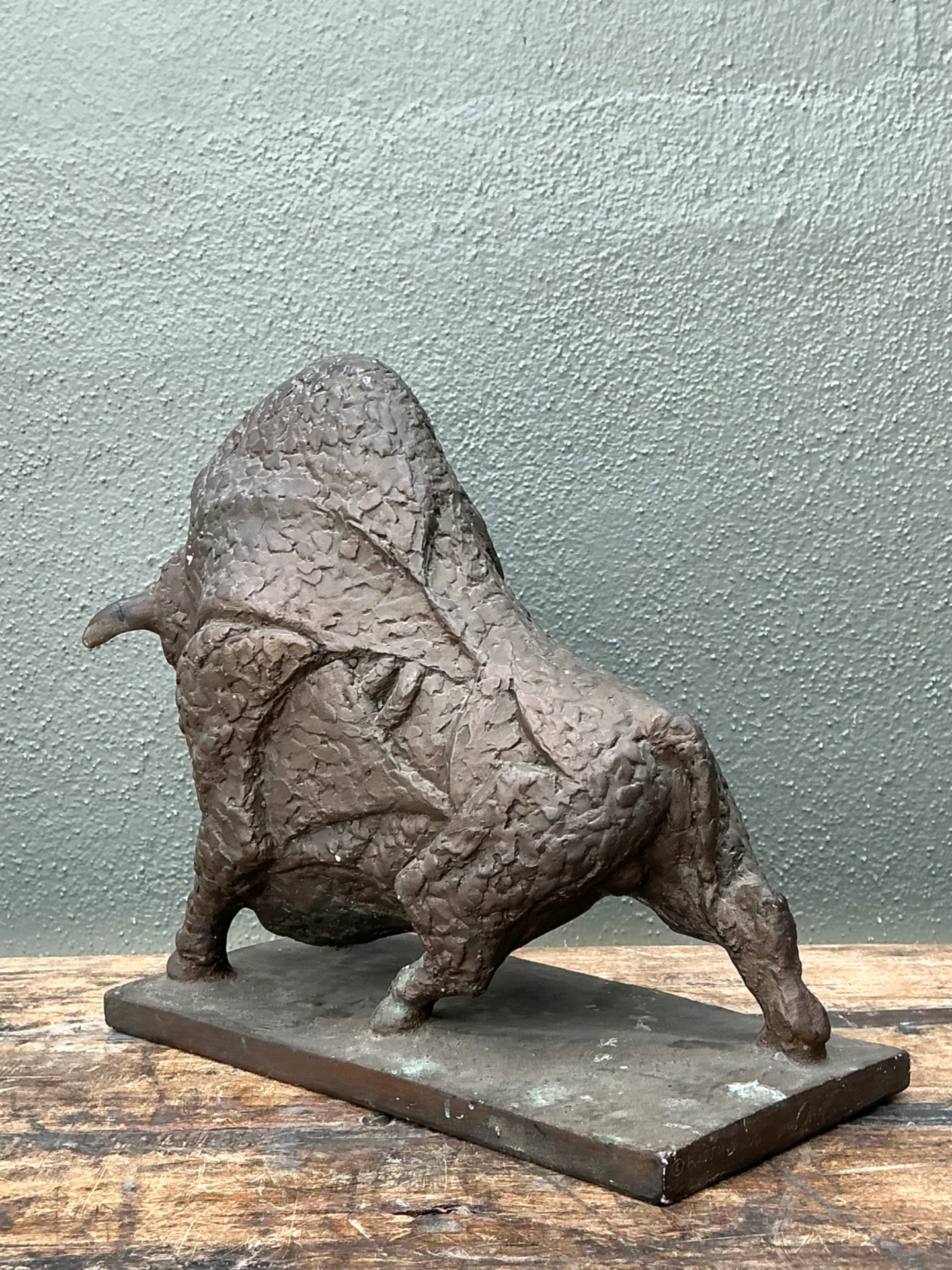 Vintage MCM Textured Plaster Bull Sculpture - Top view