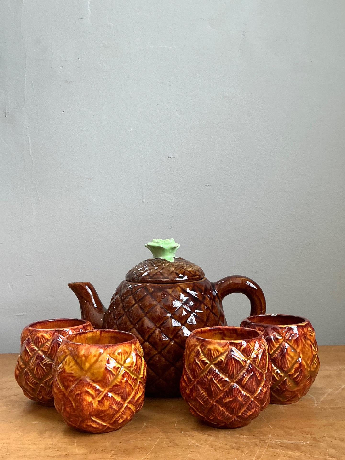 Vintage Pineapple Ceramic Teapot and Mugs Set - Top view