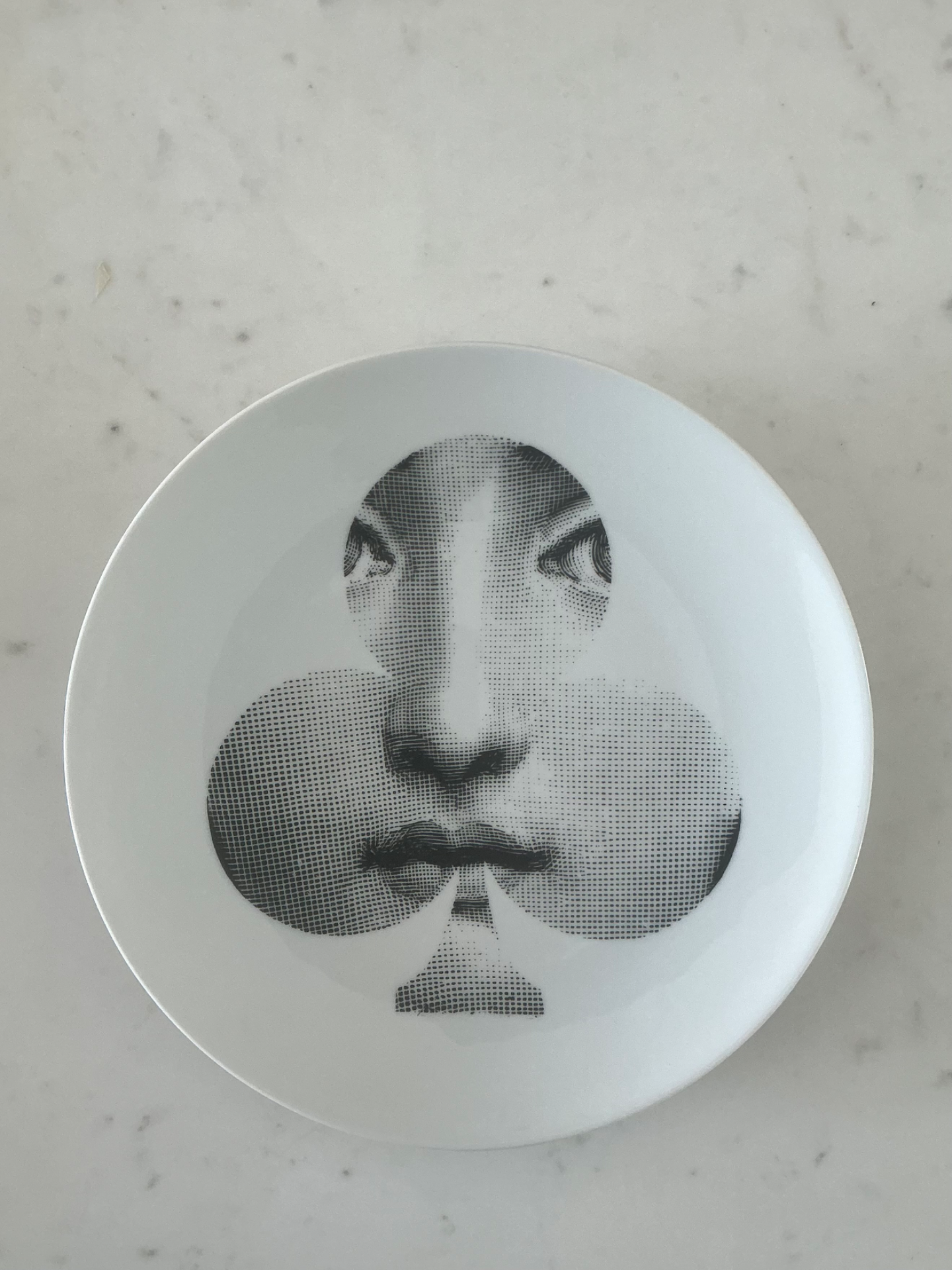 Piero Fornasetti Tema e Variazioni Plate - Back view