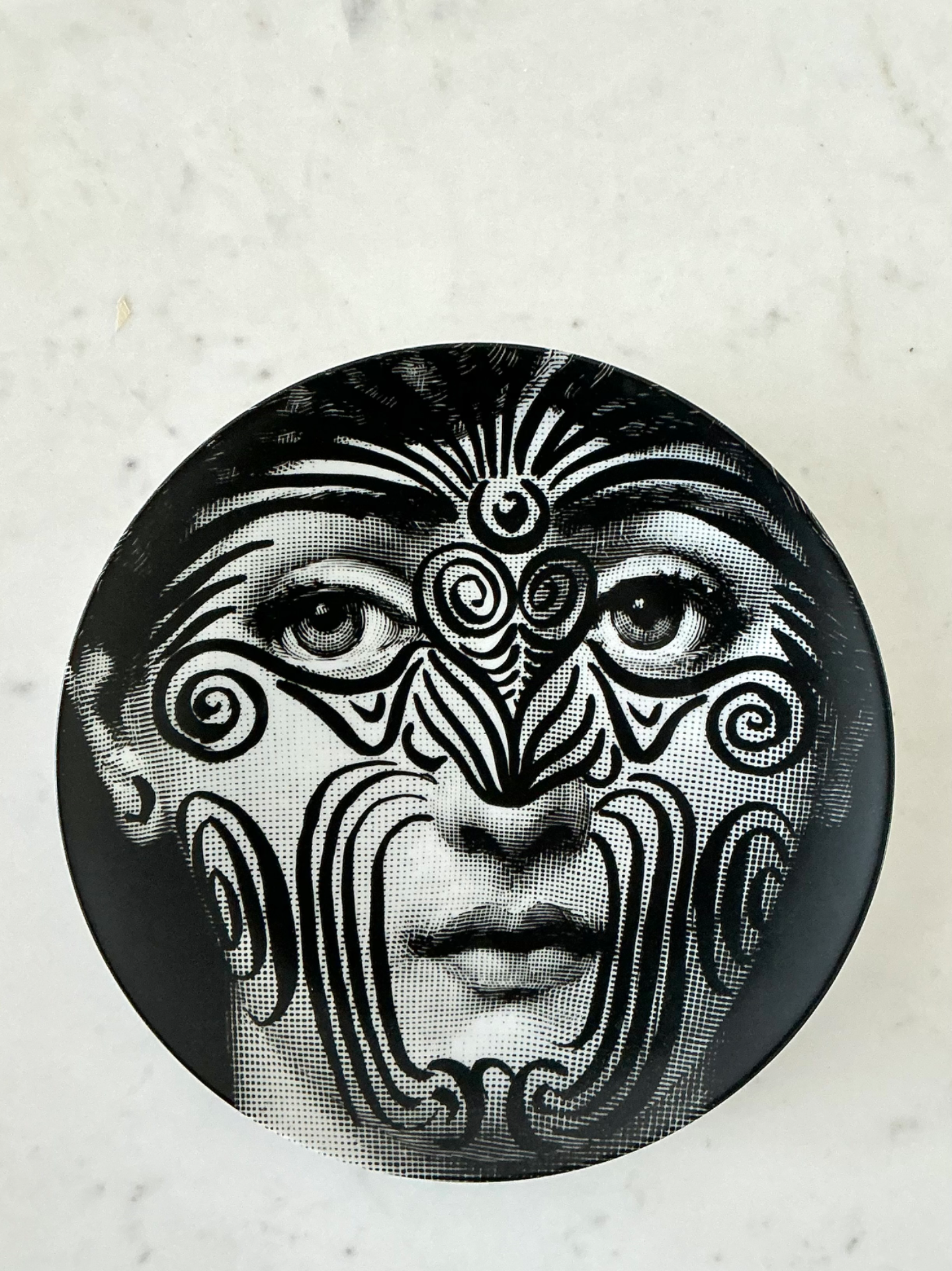 Piero Fornasetti Tema e Variazioni Ceramic Plate - Back view