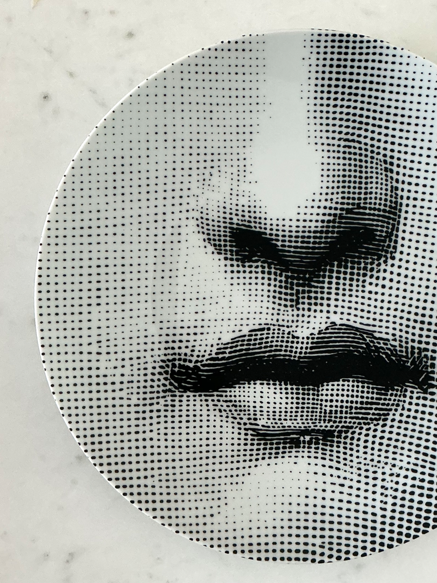 Piero Fornasetti Tema e Variazioni Plate - Top view