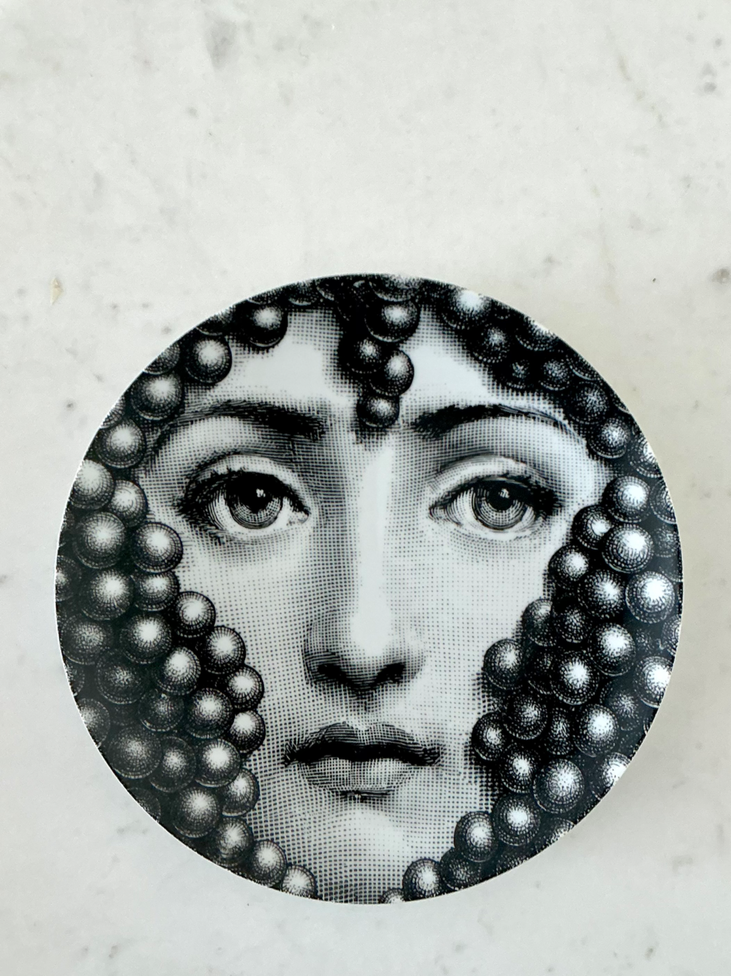 Piero Fornasetti Tema e Variazioni Porcelain Plate - Back view