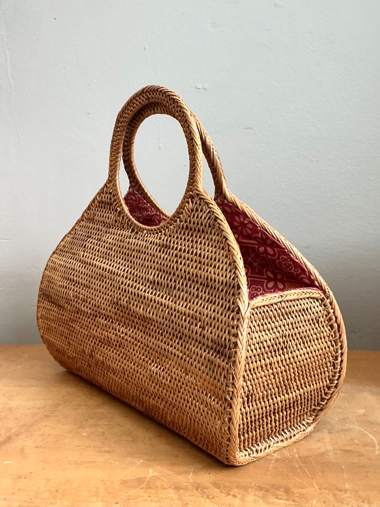 Vintage Woven Rattan Purse with Fabric Lining - Back view