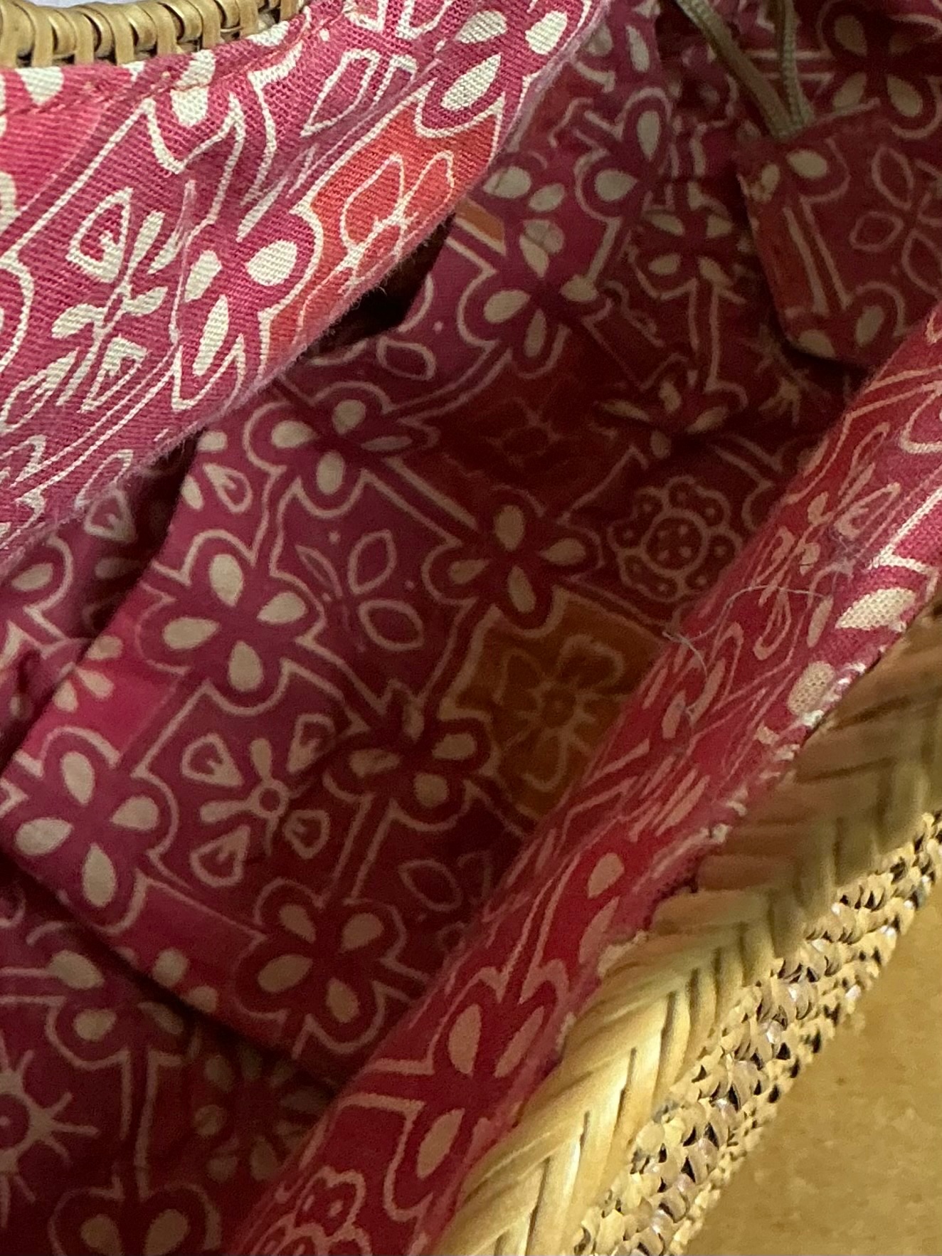 Vintage Woven Rattan Purse with Fabric Lining - Side view