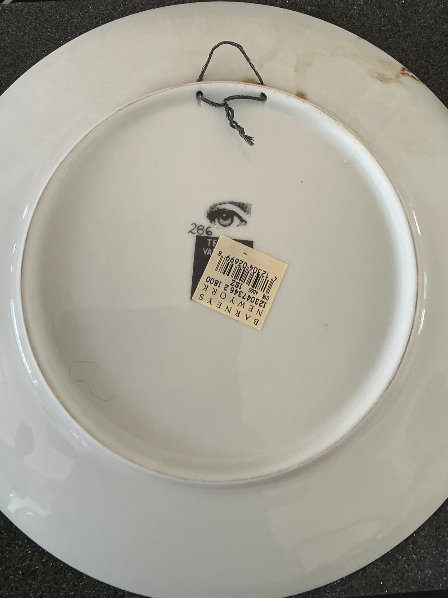Piero Fornasetti Tema e Variazioni Plate - Back view