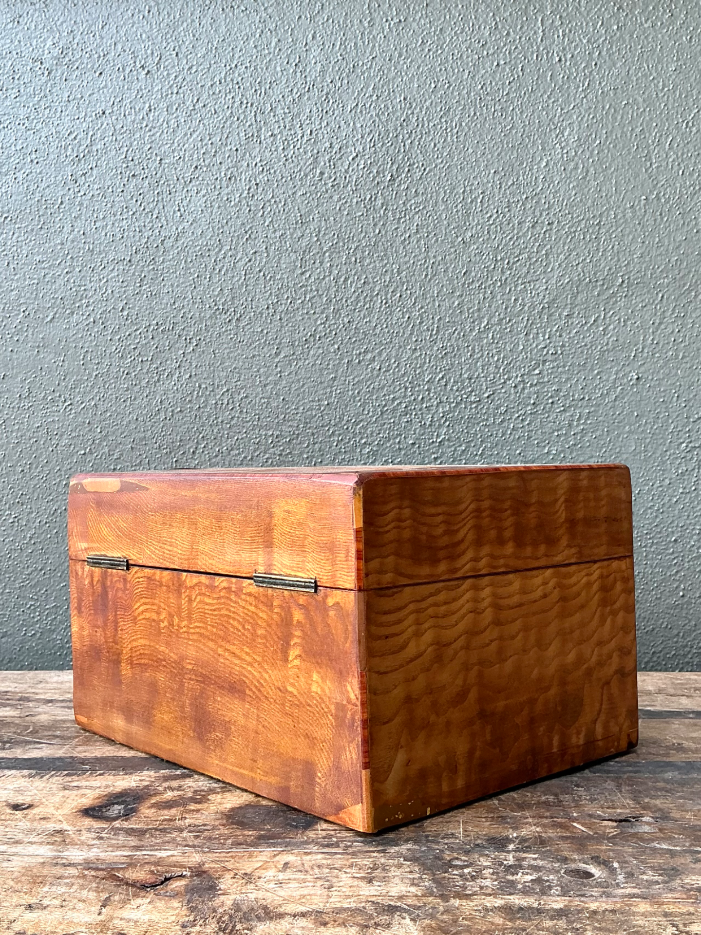 Vintage Marquetry Inlaid Wood Box - Detail view