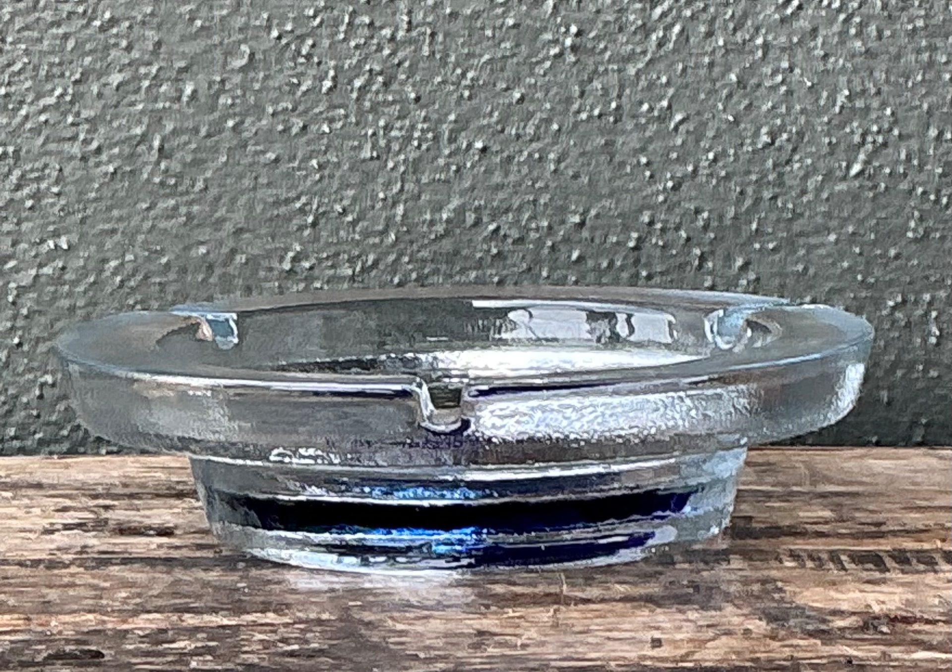 Vintage Mid-Century Modern Glass Ashtray - Detail view