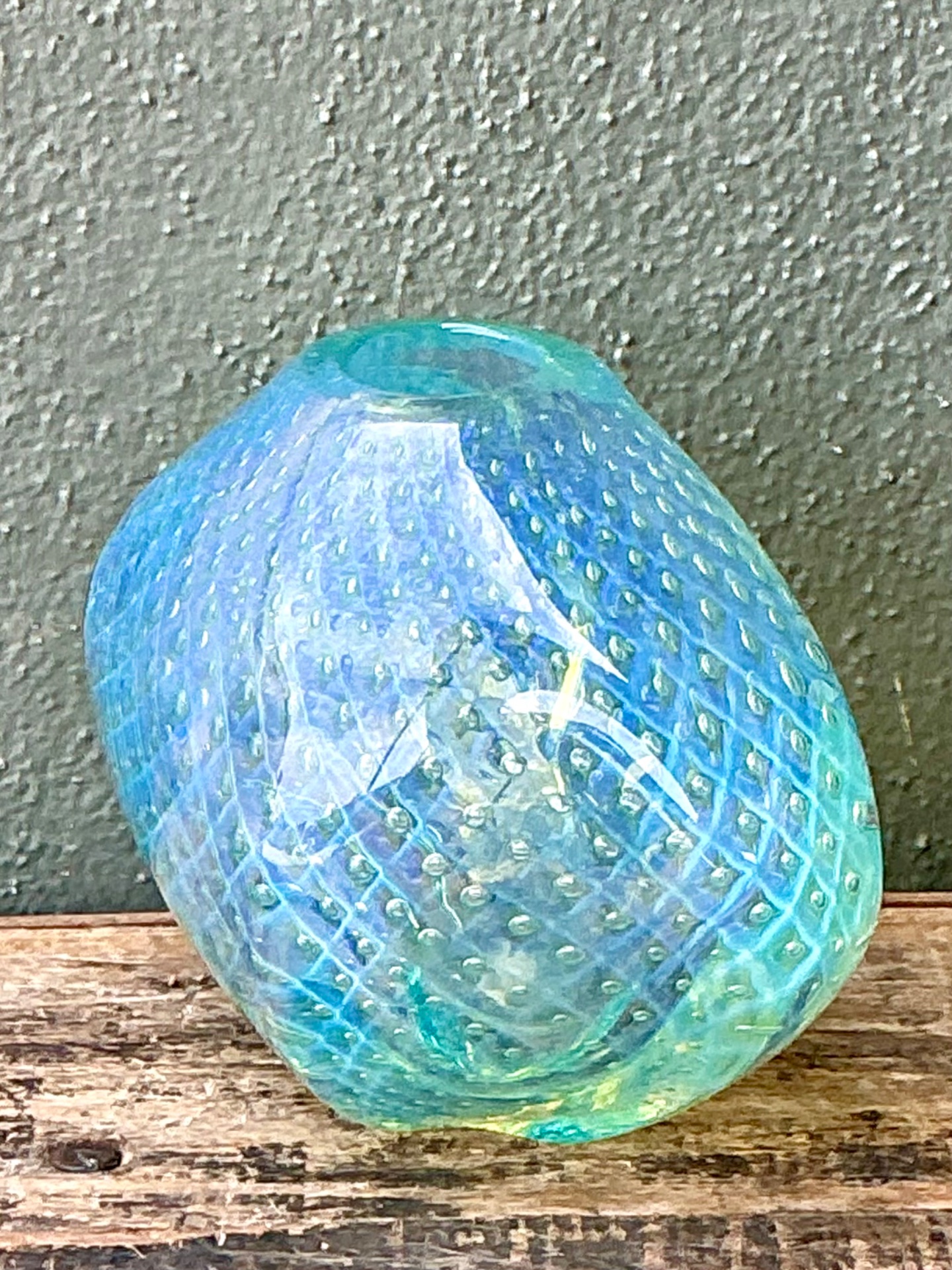 Vintage Italian Art Glass Vase - Detail view