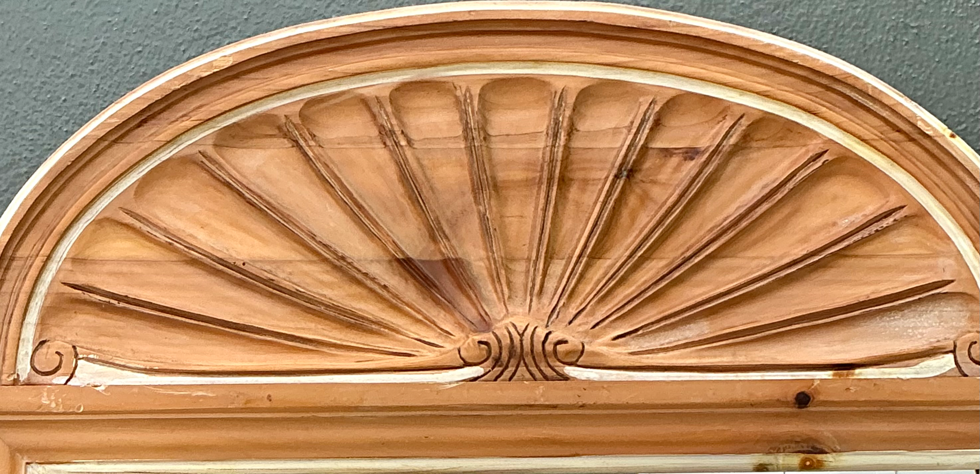 Vintage Pulaski Arched Wood Frame Mirror - Side view