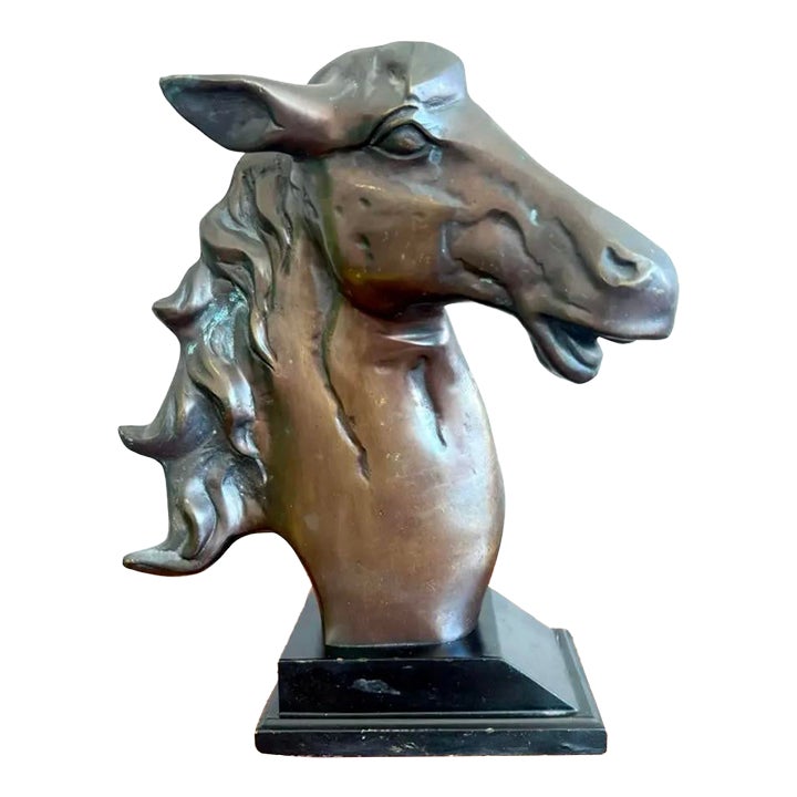 Late 20th Century Vintage Horse Statue - Detail view