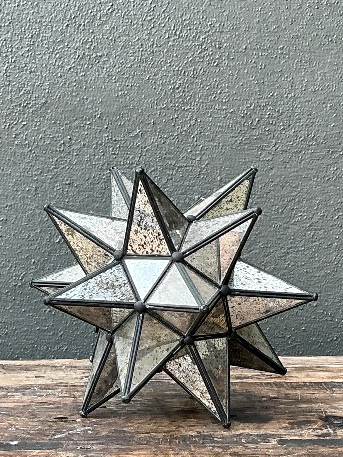 Vintage Antiqued Mirror Star Lamp - Detail view