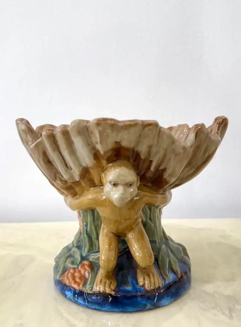 Vintage Boho Majolica Monkey Shell Bowl - Detail view