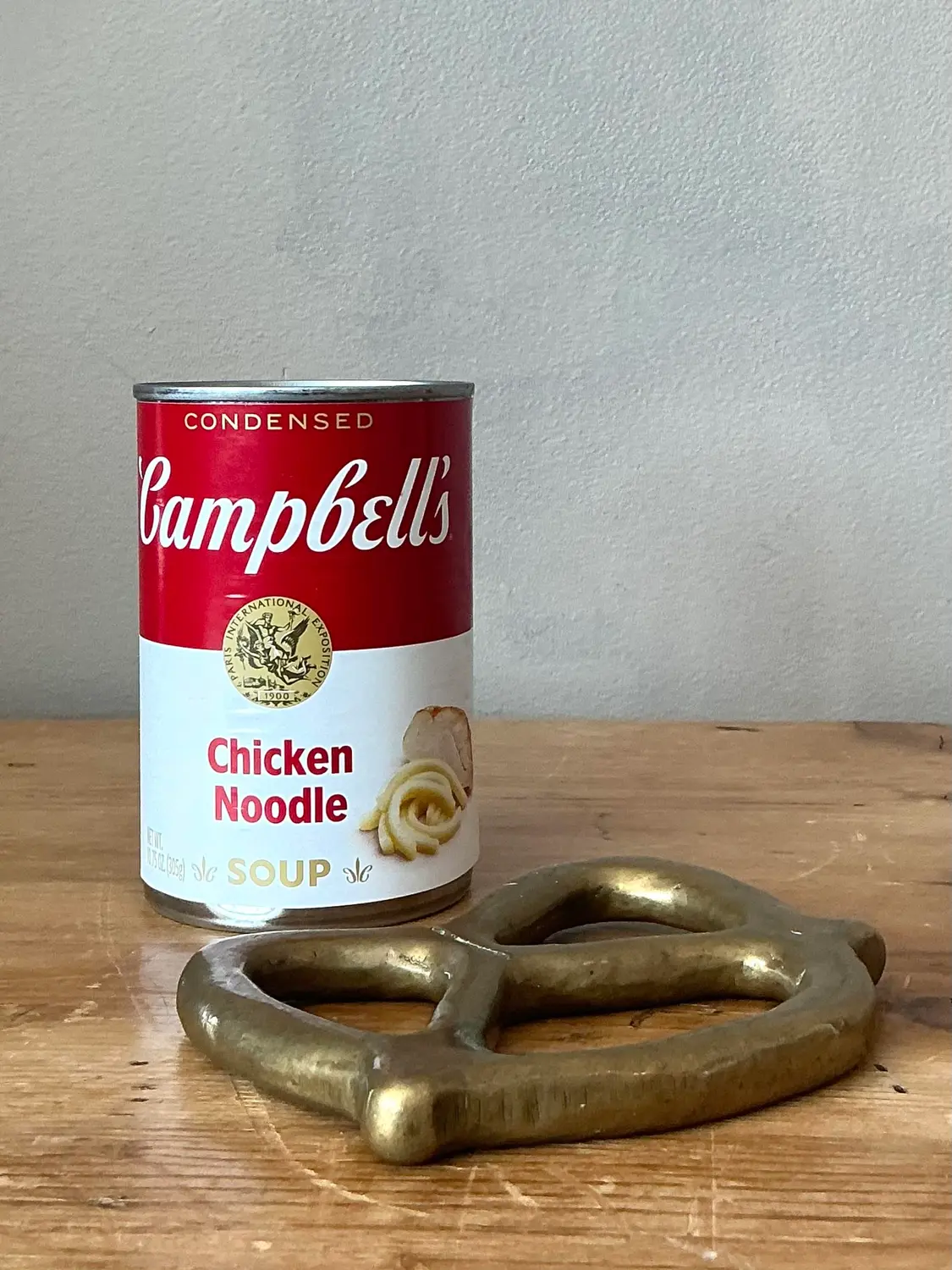 Vintage Brass Pretzel - Detail view