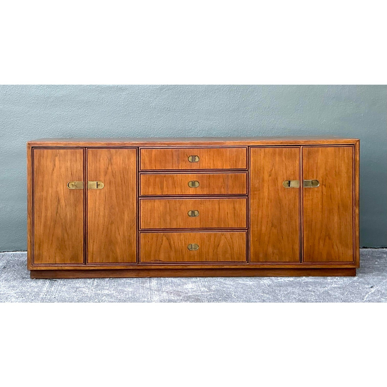 Vintage Drexel Brass Pull Dresser - Detail view
