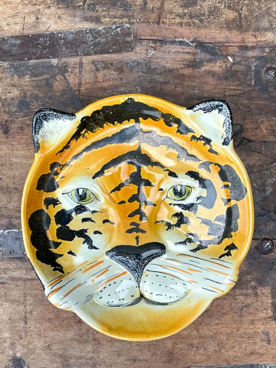 Vintage Glazed Ceramic Tiger Plate - Detail view